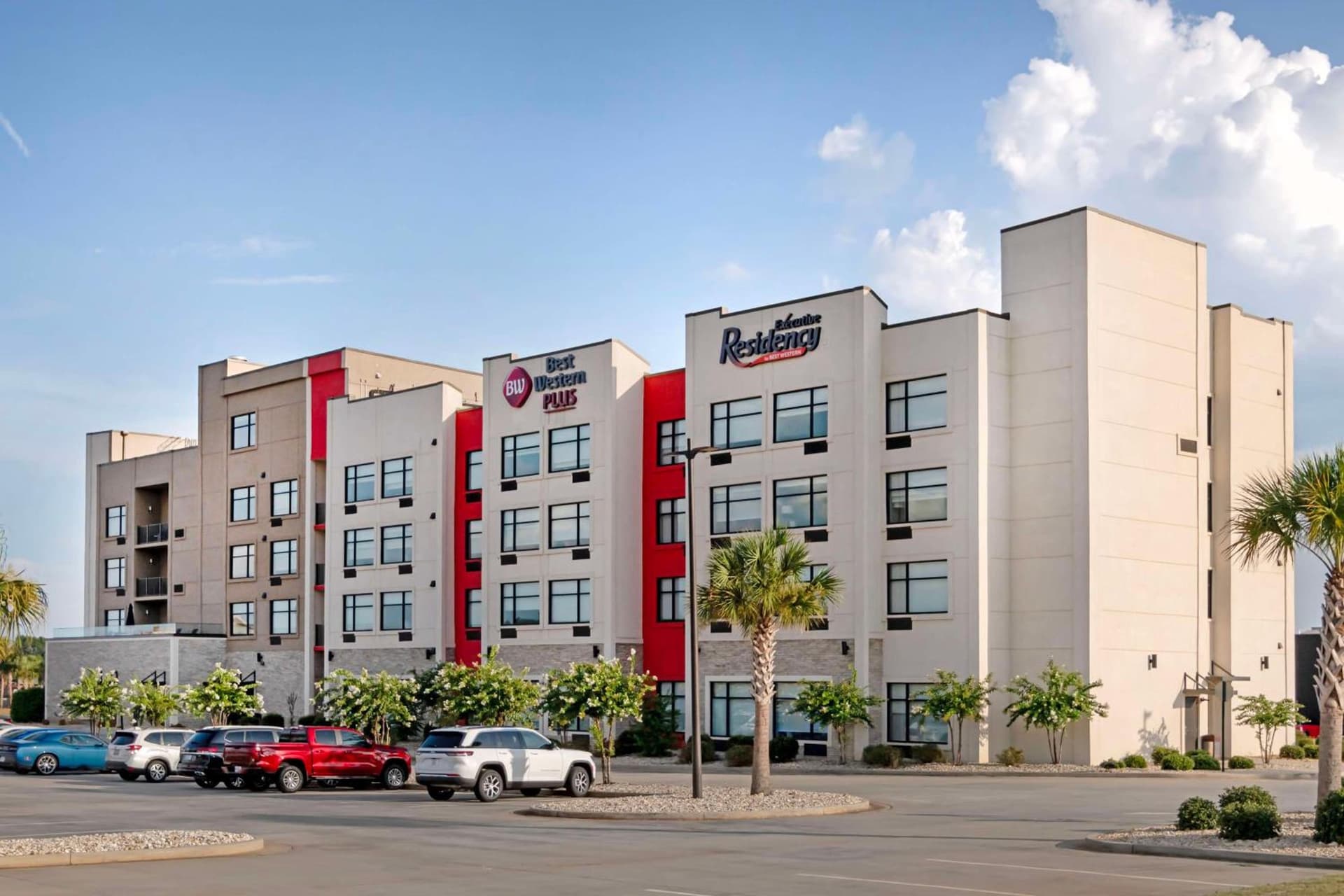 Best Western Plus Executive Residency Rigby's Water World Hotel gallery photo in Warner Robins, GA — image 20