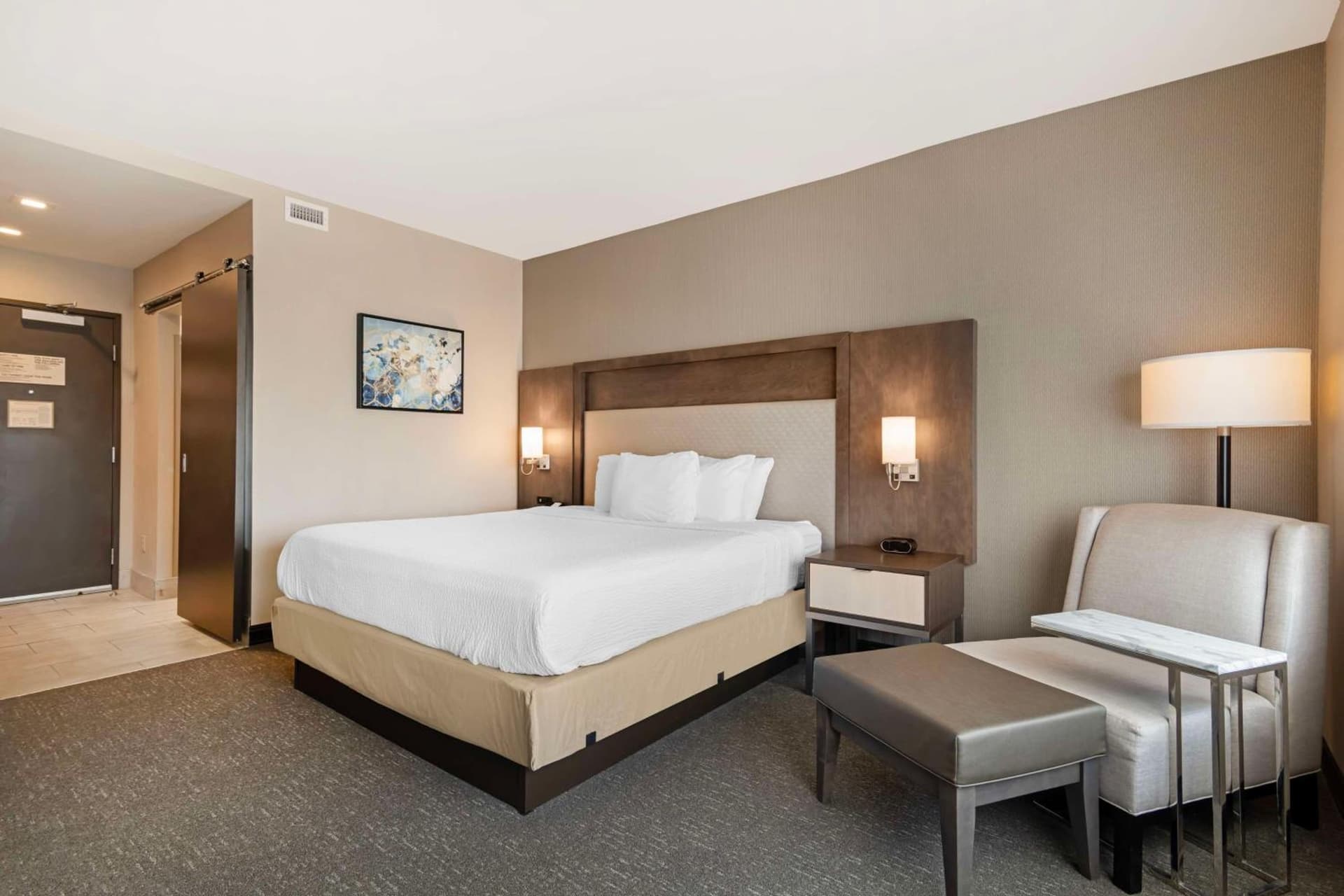 Best Western Plus Executive Residency Rigby's Water World Hotel gallery photo in Warner Robins, GA — image 28