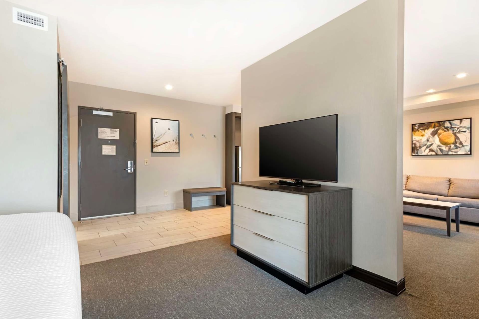 Best Western Plus Executive Residency Rigby's Water World Hotel gallery photo in Warner Robins, GA — image 16