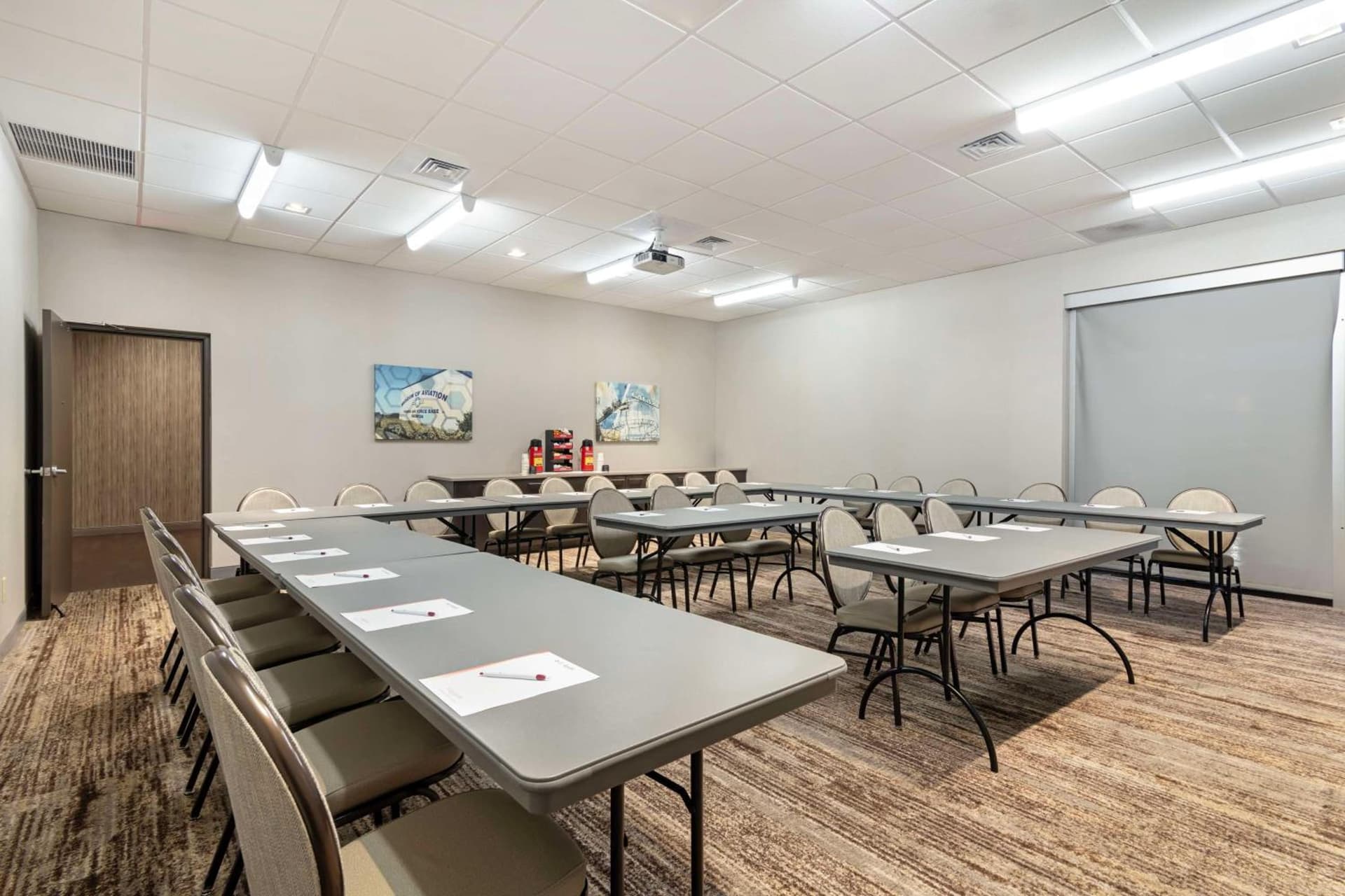 Best Western Plus Executive Residency Rigby's Water World Hotel gallery photo in Warner Robins, GA — image 39