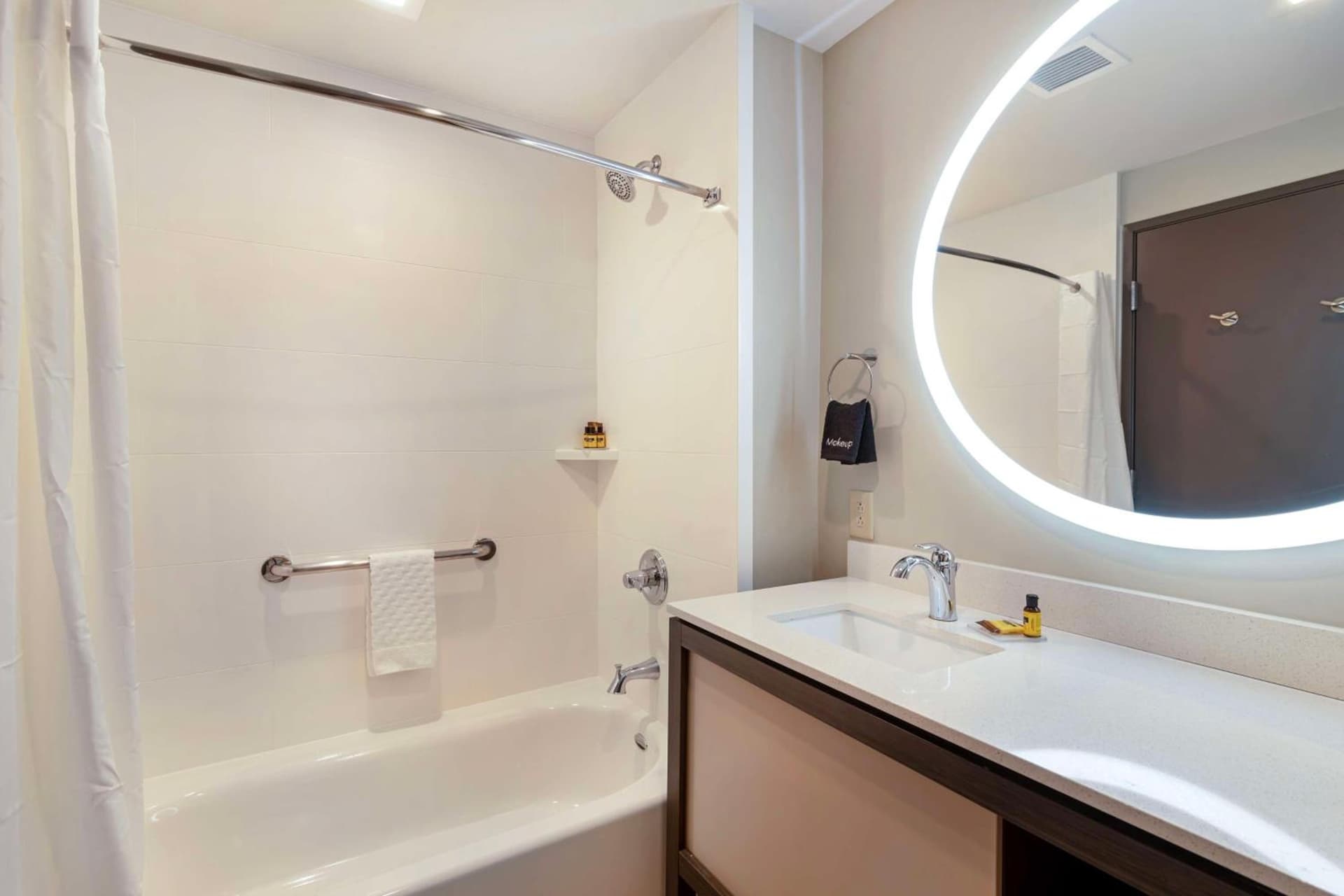 Best Western Plus Executive Residency Rigby's Water World Hotel gallery photo in Warner Robins, GA — image 18