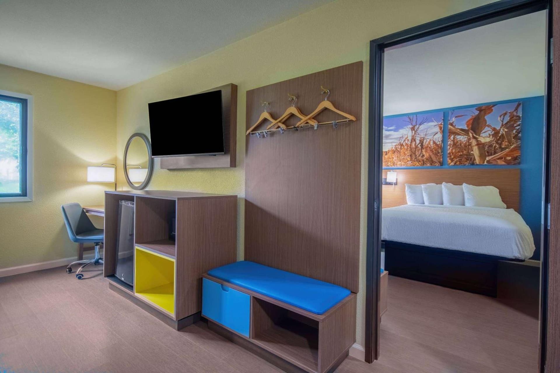 Days Inn & Suites by Wyndham Waterloo gallery photo in Waterloo, IA — image 26