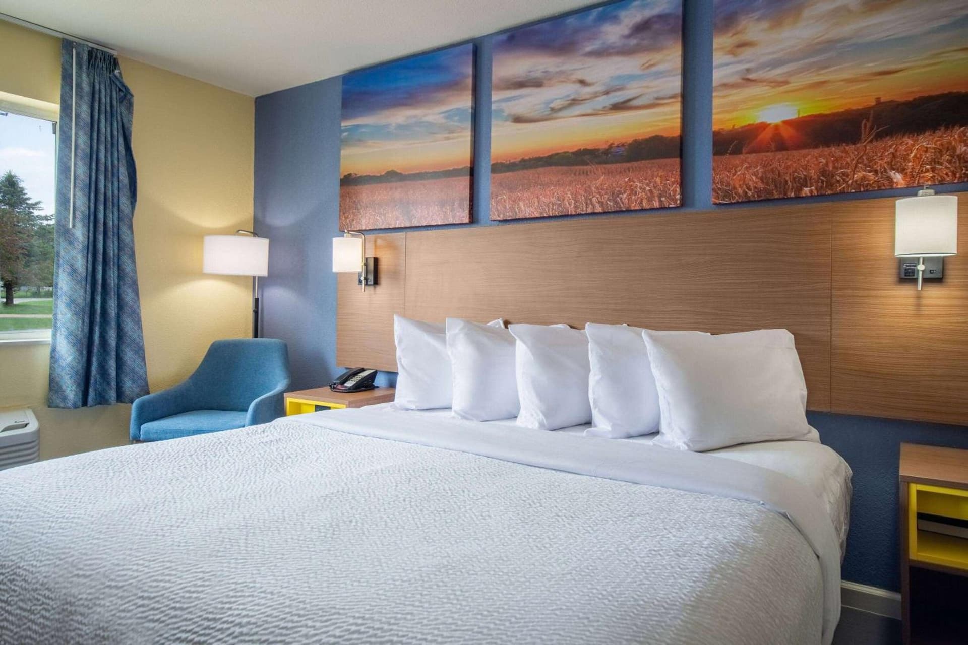 Days Inn by Wyndham Evansdale Waterloo gallery photo in Evansdale, IA — image 17