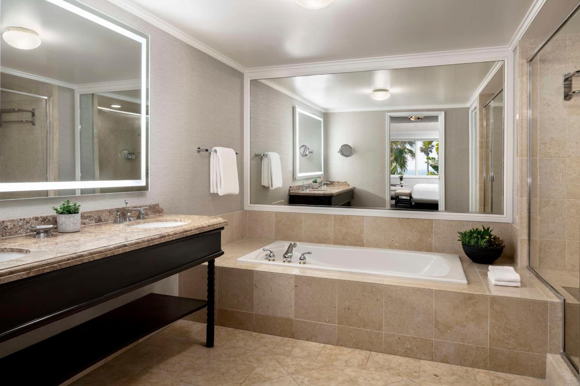 Hyatt Regency Huntington Beach Resort and Spa gallery photo in Huntington Beach, CA — image 103