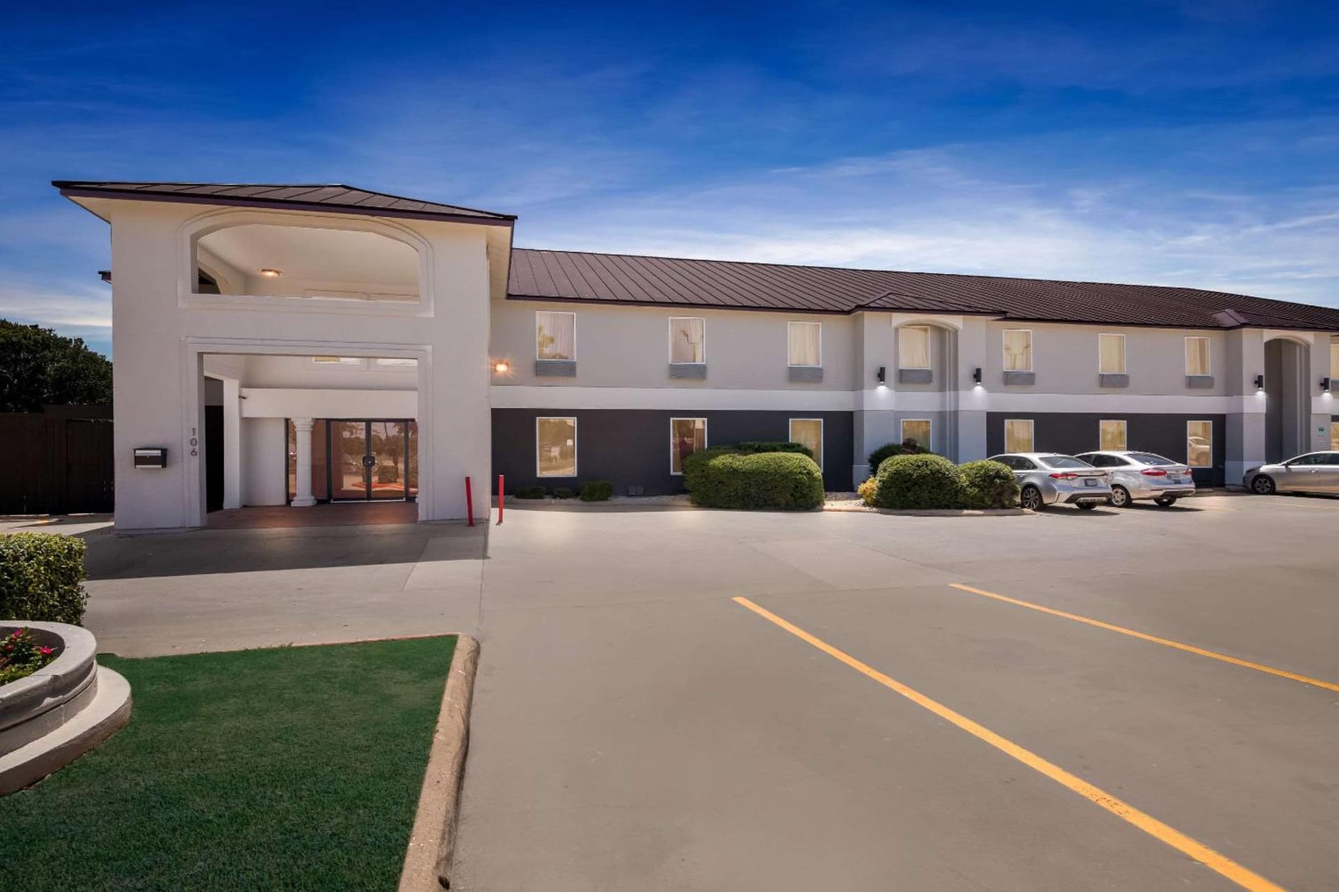 Quality Inn Bastrop property views in Bastrop, TX — gallery photo 3