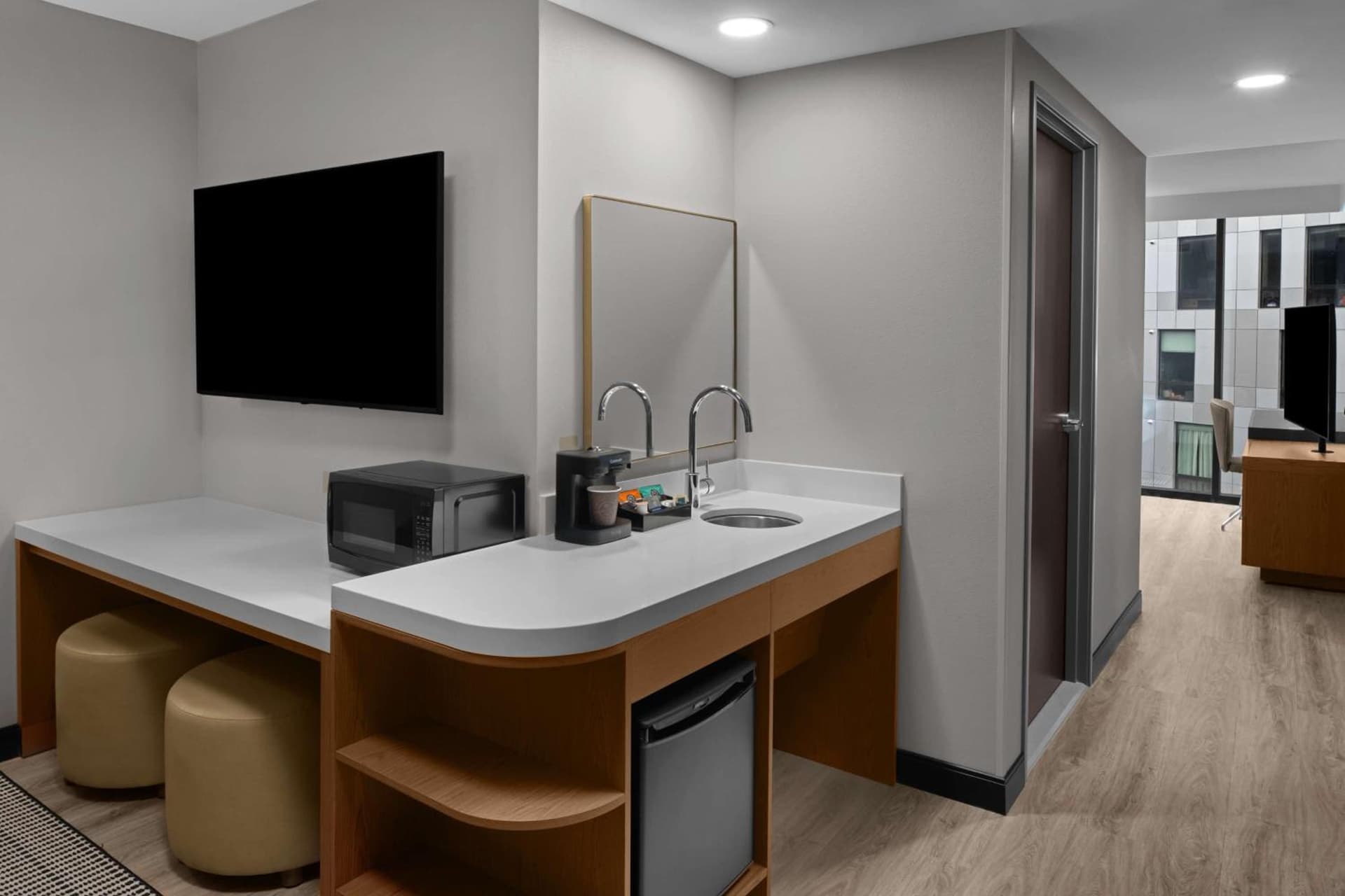 Embassy Suites By Hilton Madison Downtown gallery photo in Madison, WI — image 26