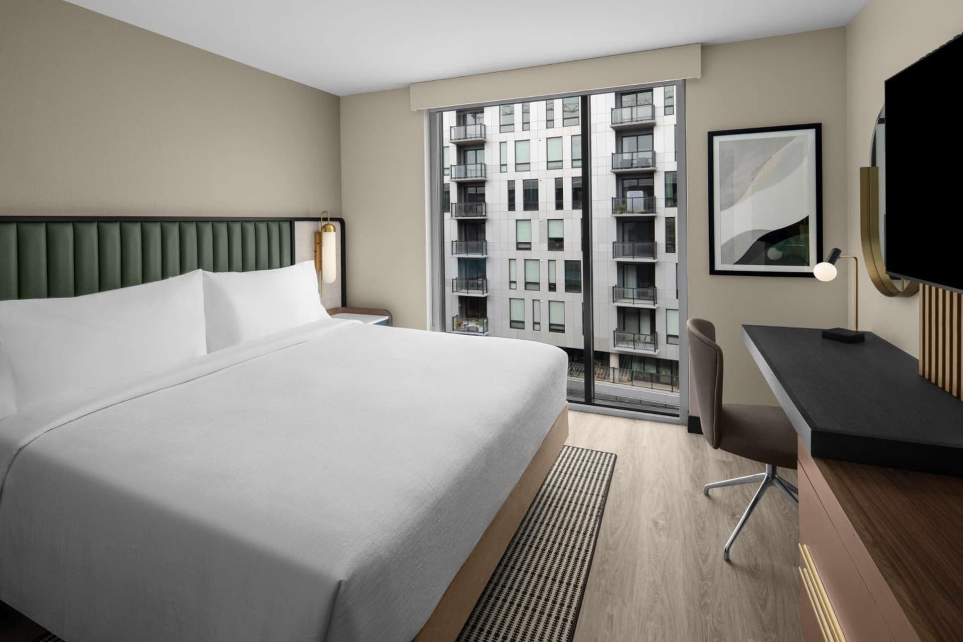 Embassy Suites By Hilton Madison Downtown gallery photo in Madison, WI — image 5