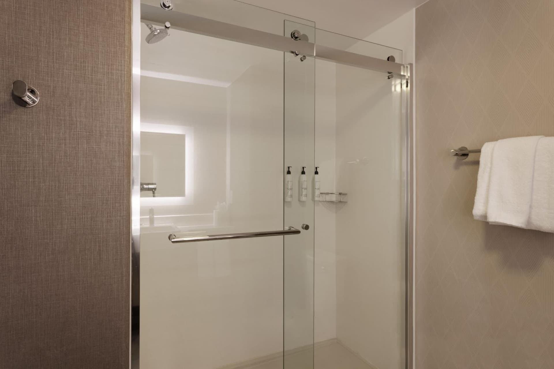 SpringHill Suites by Marriott Turlock gallery photo in Turlock, CA — image 37