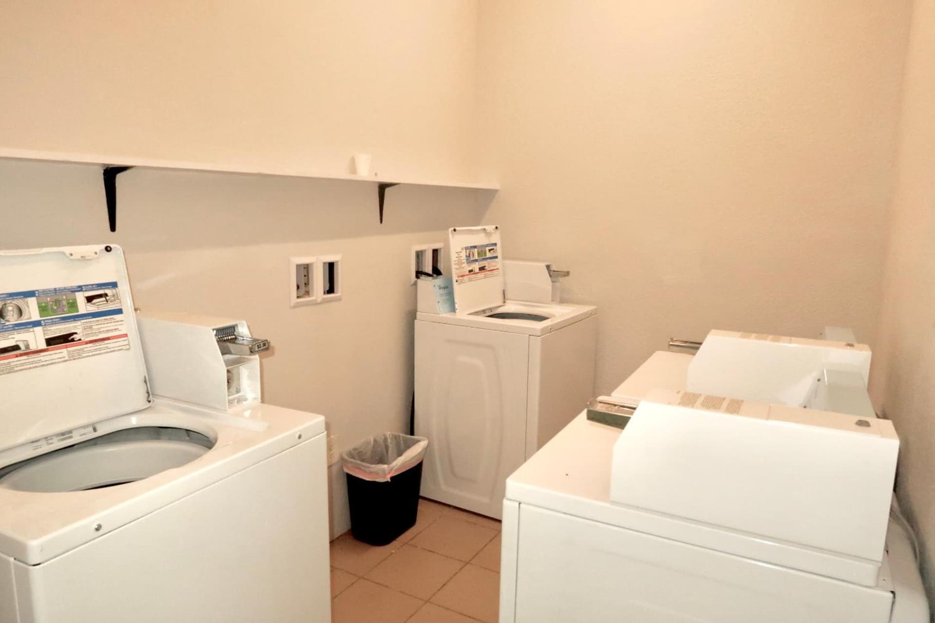 Studio 6 Suites Elkhart, IN gallery photo in Elkhart, IN — image 7