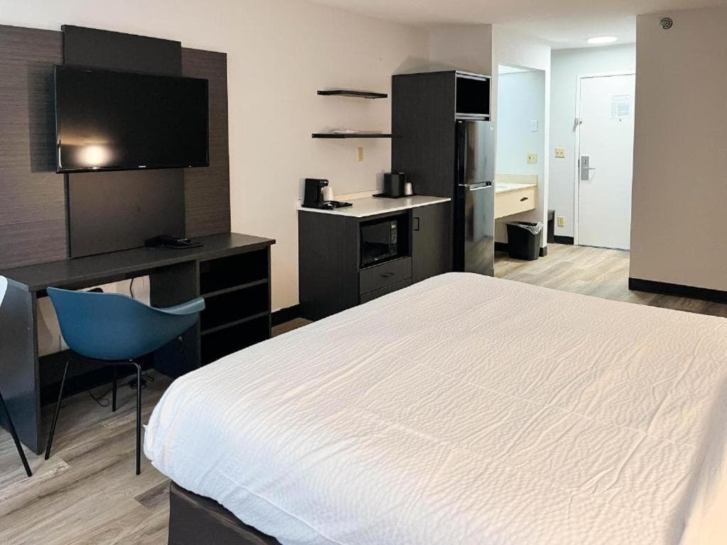 Studio 6 Suites Elkhart, IN gallery photo in Elkhart, IN — image 25