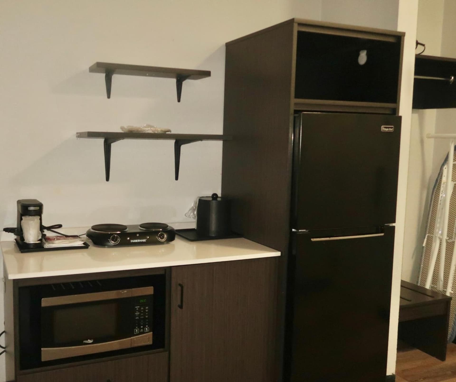 Studio 6 Suites Elkhart, IN gallery photo in Elkhart, IN — image 13