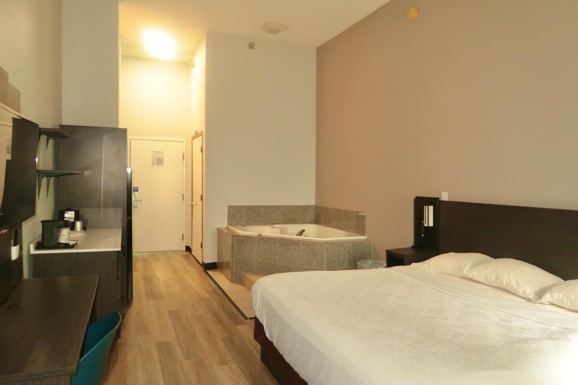 Studio 6 Suites Elkhart, IN gallery photo in Elkhart, IN — image 21