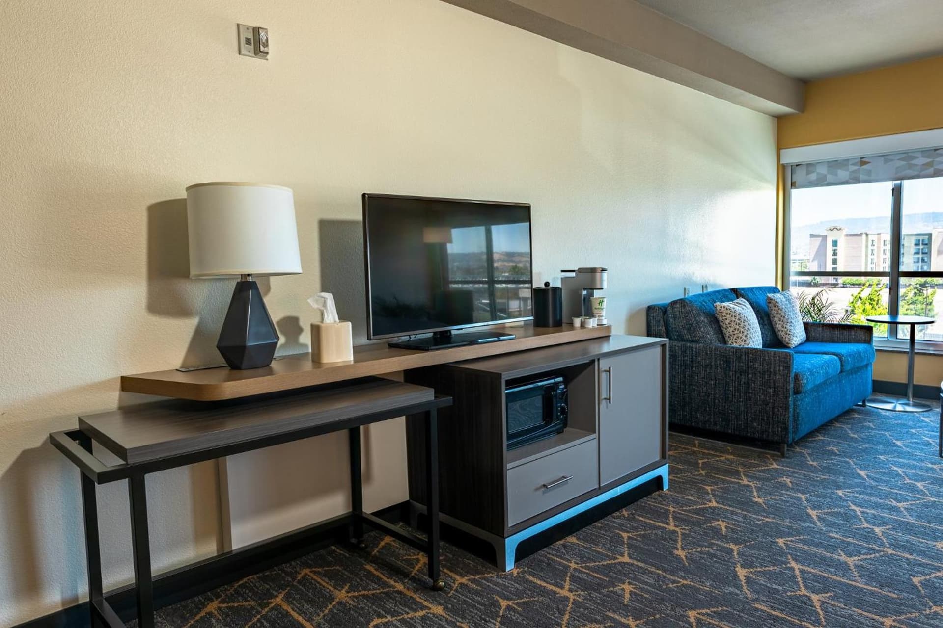 Holiday Inn & Suites Oakland - Airport by IHG gallery photo in Oakland, CA — image 59