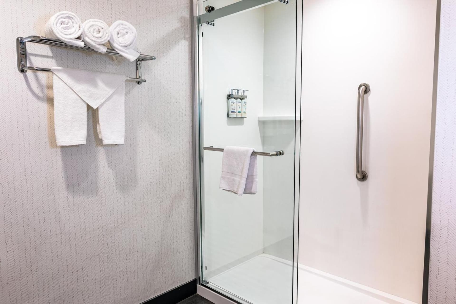 Holiday Inn & Suites Oakland - Airport by IHG gallery photo in Oakland, CA — image 8