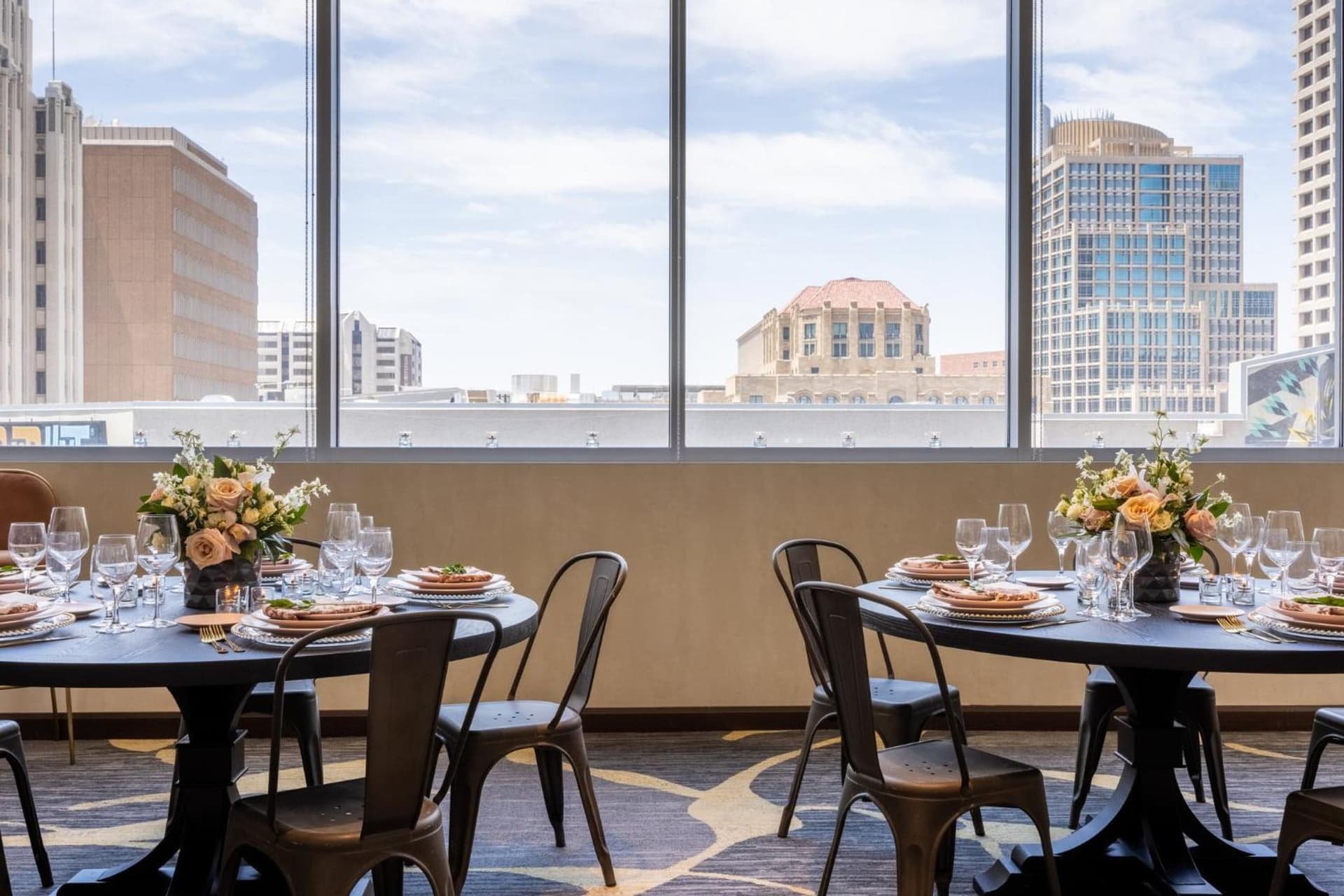 Kimpton Hotel Palomar Phoenix Cityscape by IHG gallery photo in Phoenix, AZ — image 8