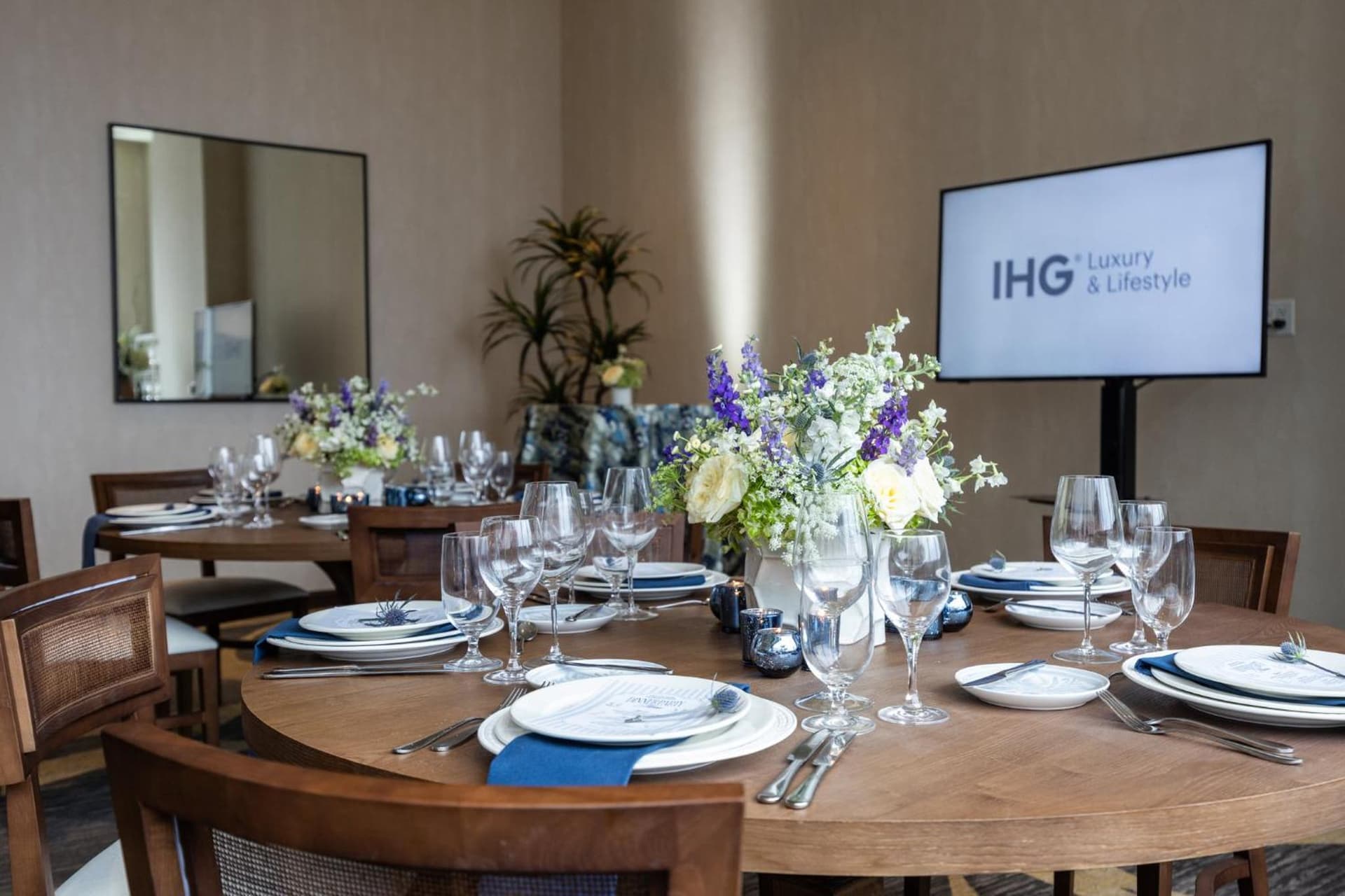 Kimpton Hotel Palomar Phoenix Cityscape by IHG gallery photo in Phoenix, AZ — image 77