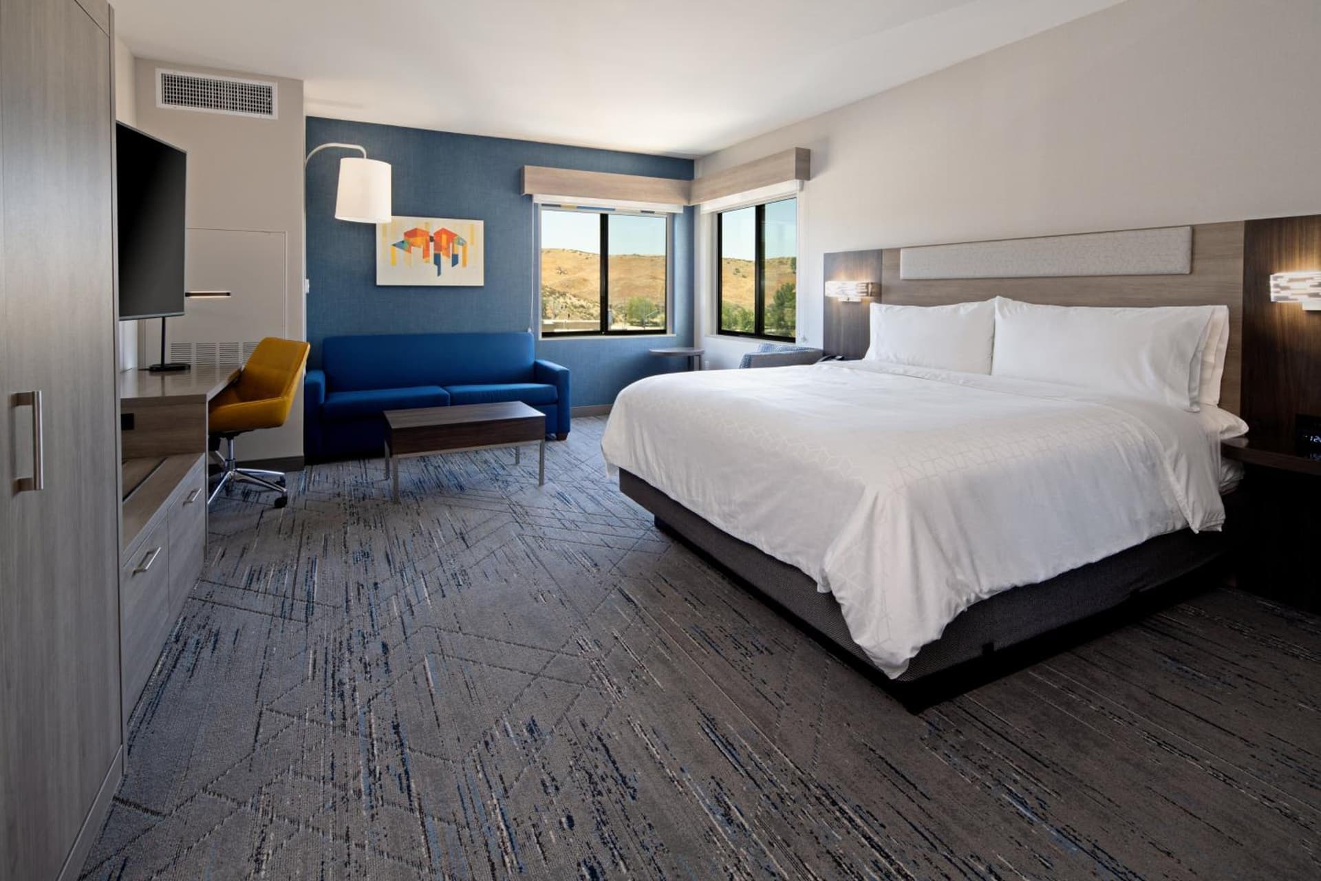 Holiday Inn Express & Suites - Valencia - Santa Clarita by IHG gallery photo in Valencia, CA — image 18