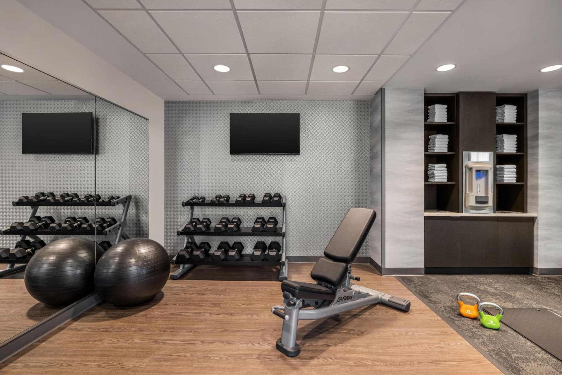 Fairfield by Marriott Inn & Suites Madison South gallery photo in Madison, WI — image 16