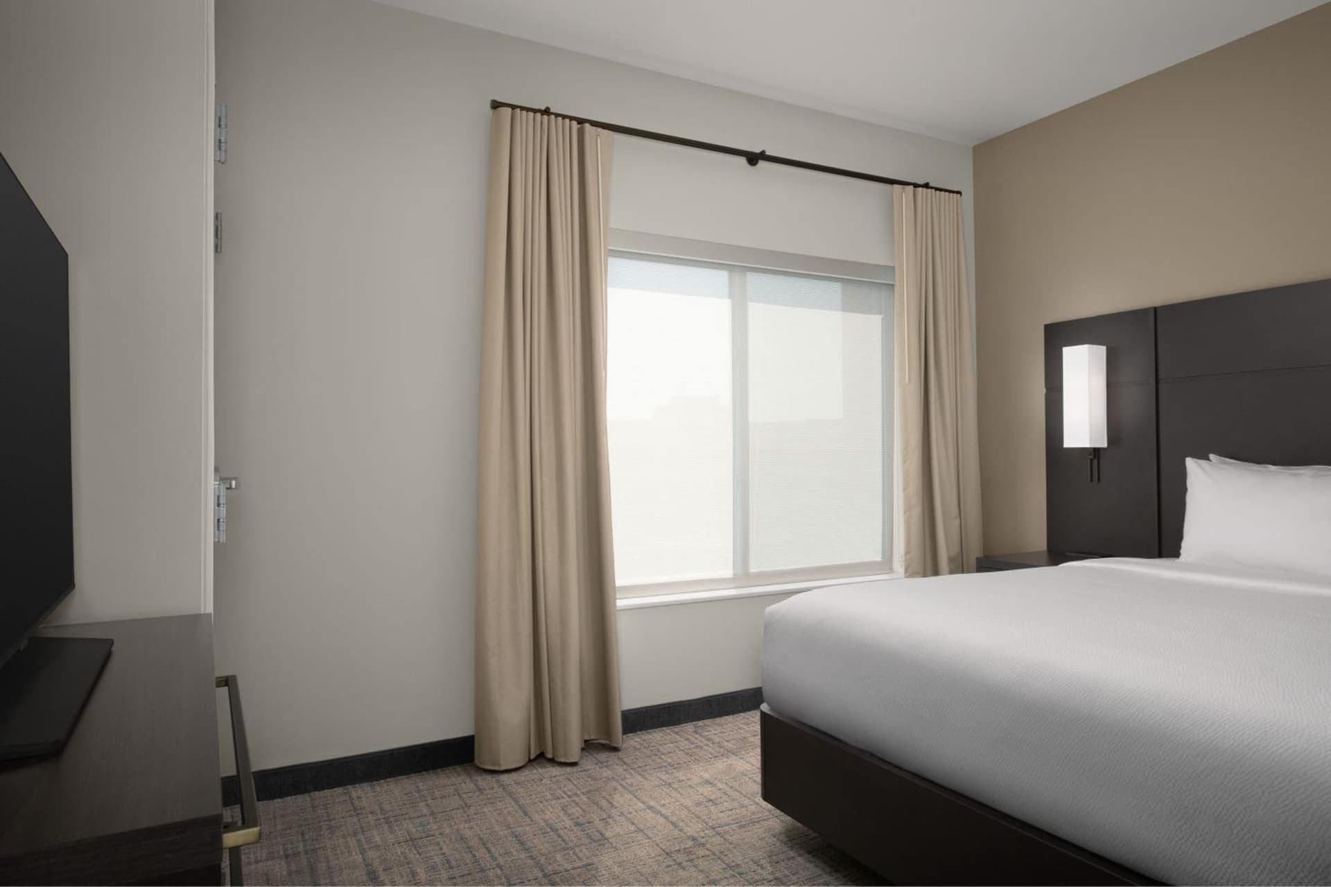 Residence Inn by Marriott Fresno Clovis property views in Clovis, CA — gallery photo 3