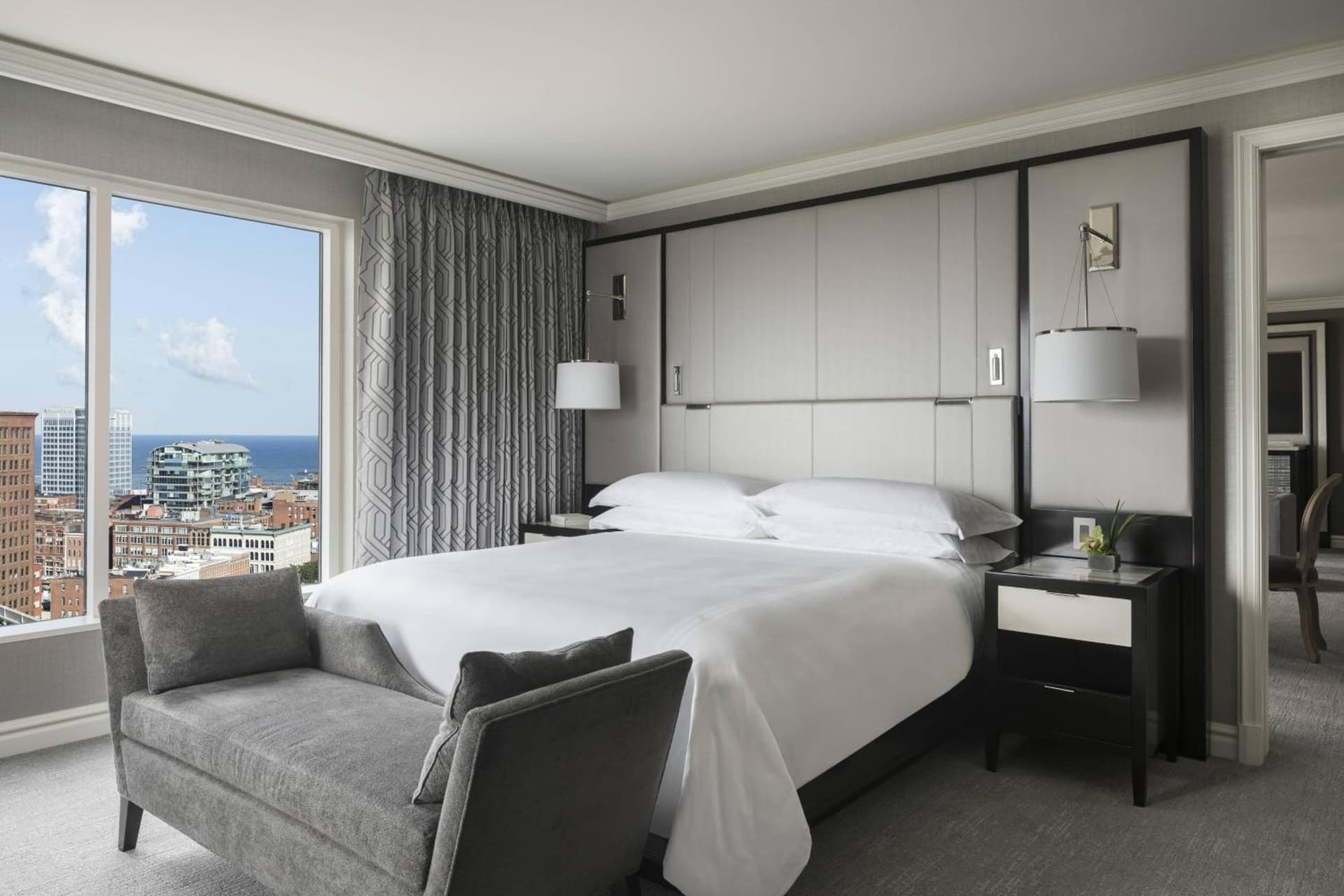 The Ritz-Carlton, Cleveland gallery photo in Cleveland, OH — image 43