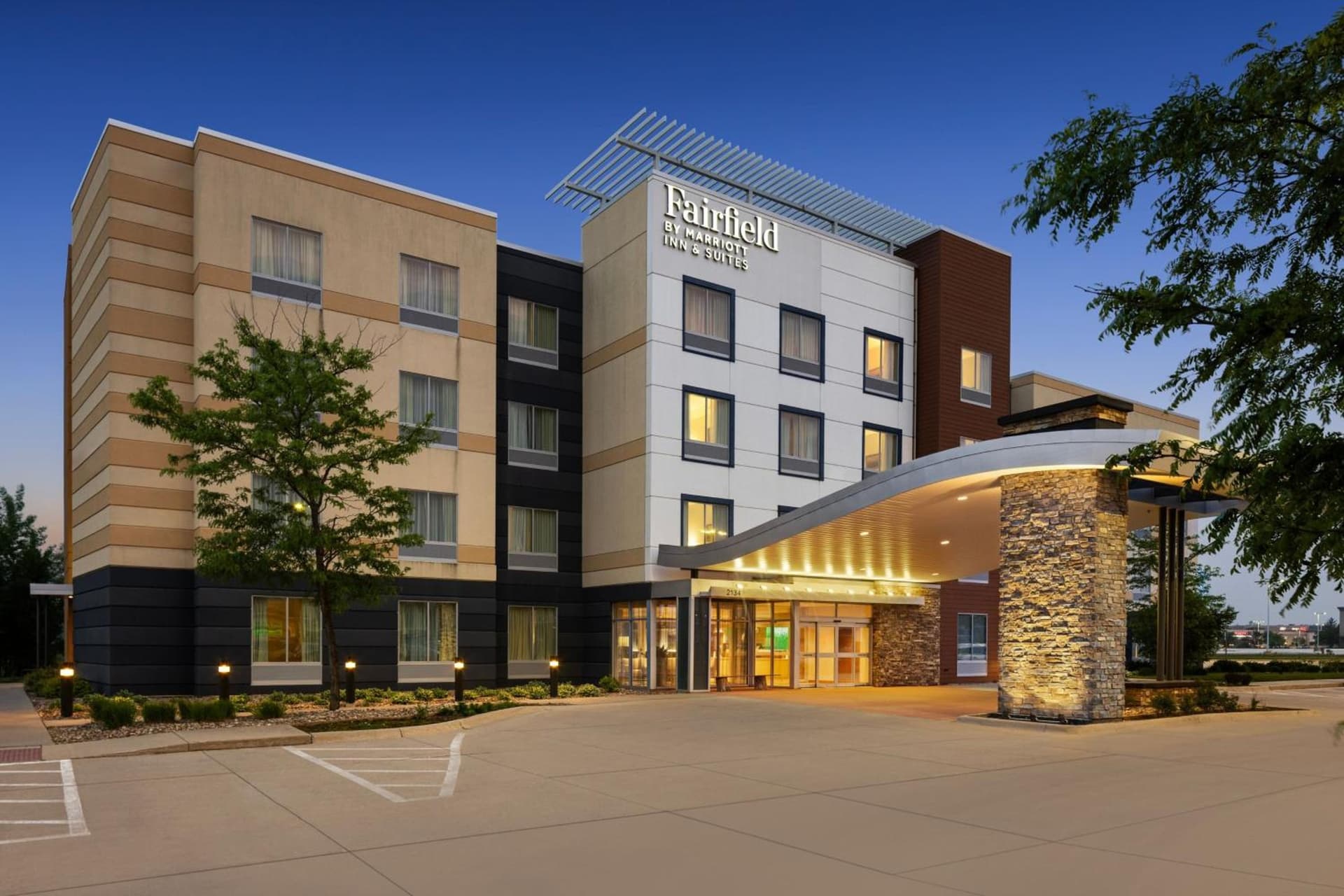 Fairfield Inn & Suites by Marriott Waterloo Cedar Falls featured exterior or lobby in Waterloo, IA — similar hotel