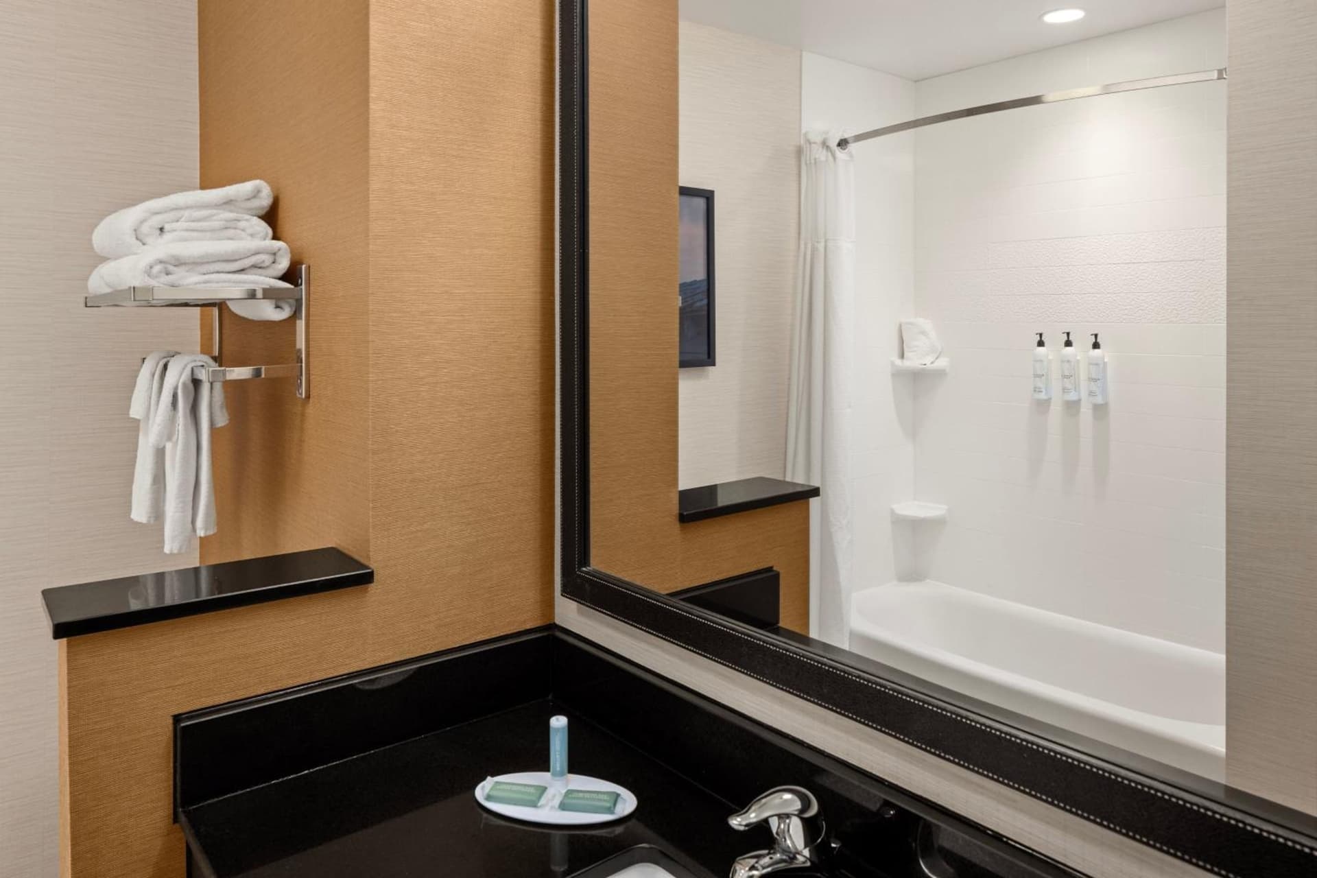 Fairfield Inn & Suites by Marriott Waterloo Cedar Falls gallery photo in Waterloo, IA — image 17