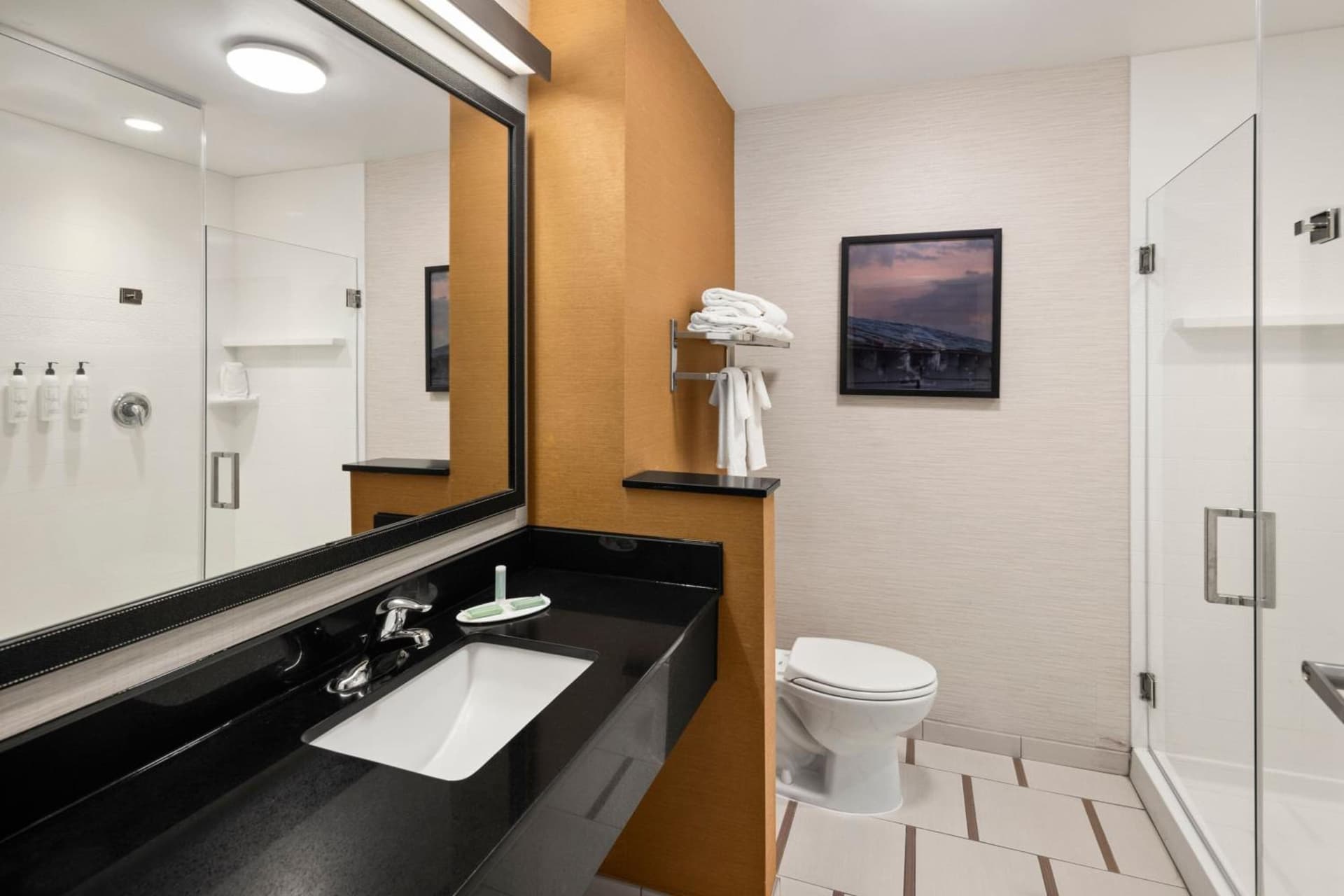 Fairfield Inn & Suites by Marriott Waterloo Cedar Falls gallery photo in Waterloo, IA — image 32