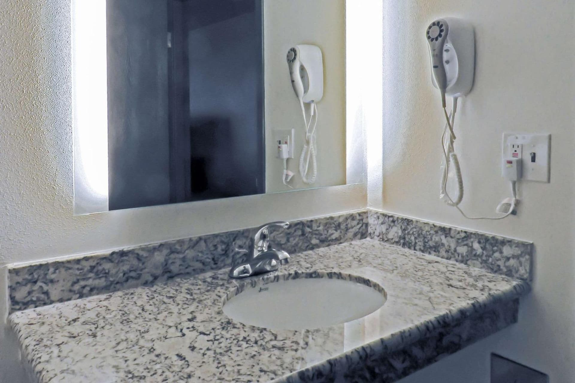 Quality Inn & Suites Everett gallery photo in Everett, WA — image 34