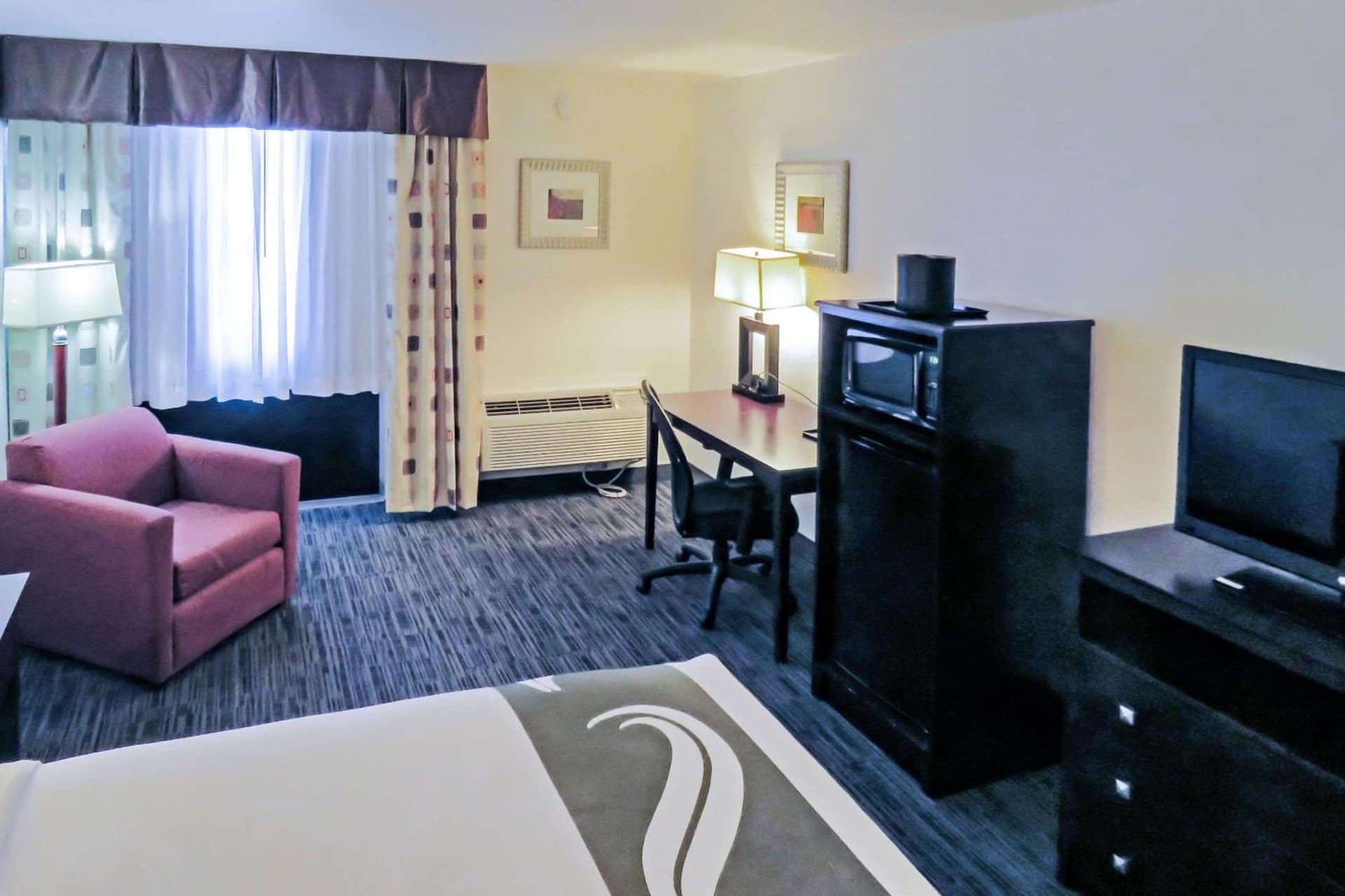 Quality Inn & Suites Everett gallery photo in Everett, WA — image 47