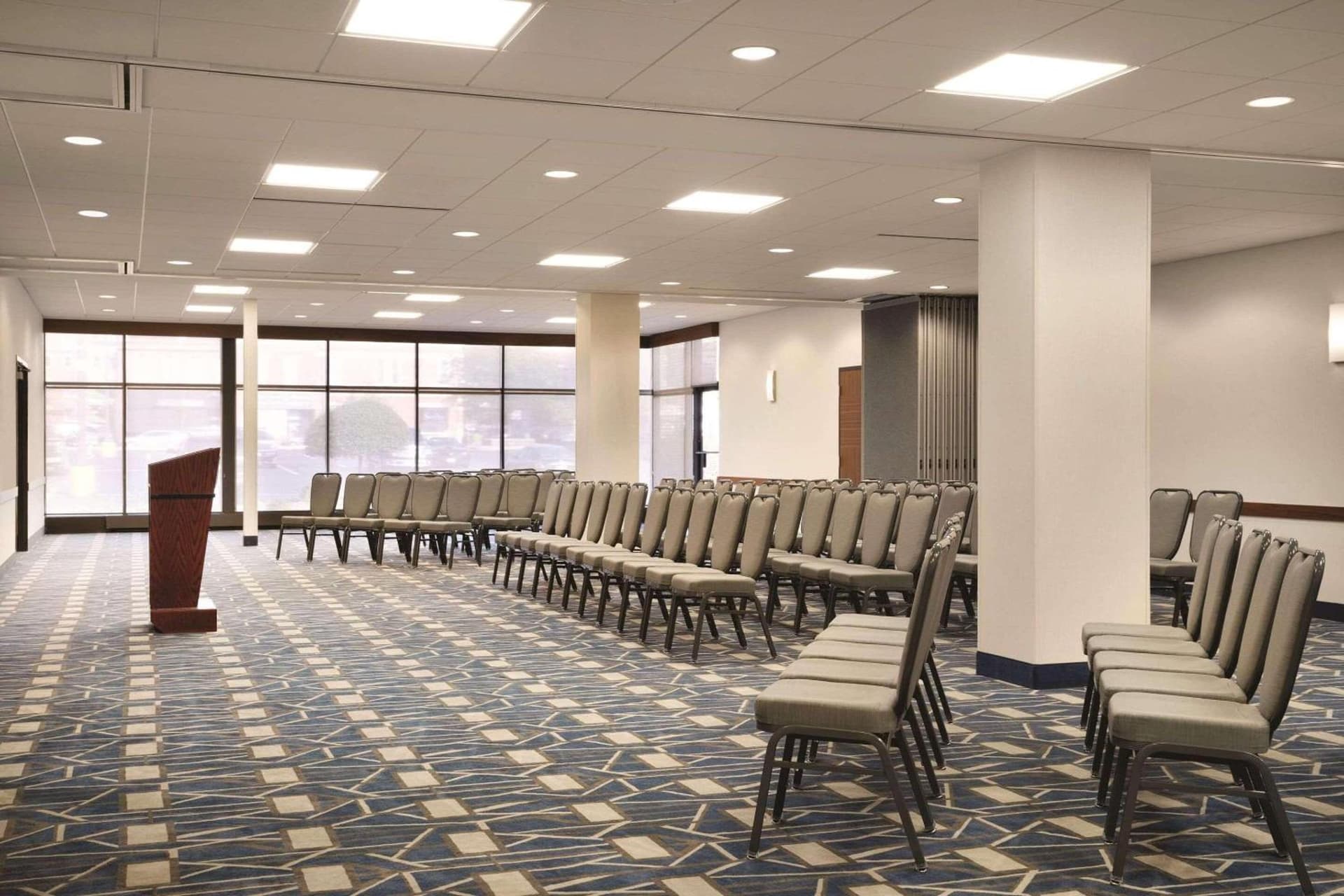 Radisson Hotel La Crosse gallery photo in La Crosse, WI — image 23