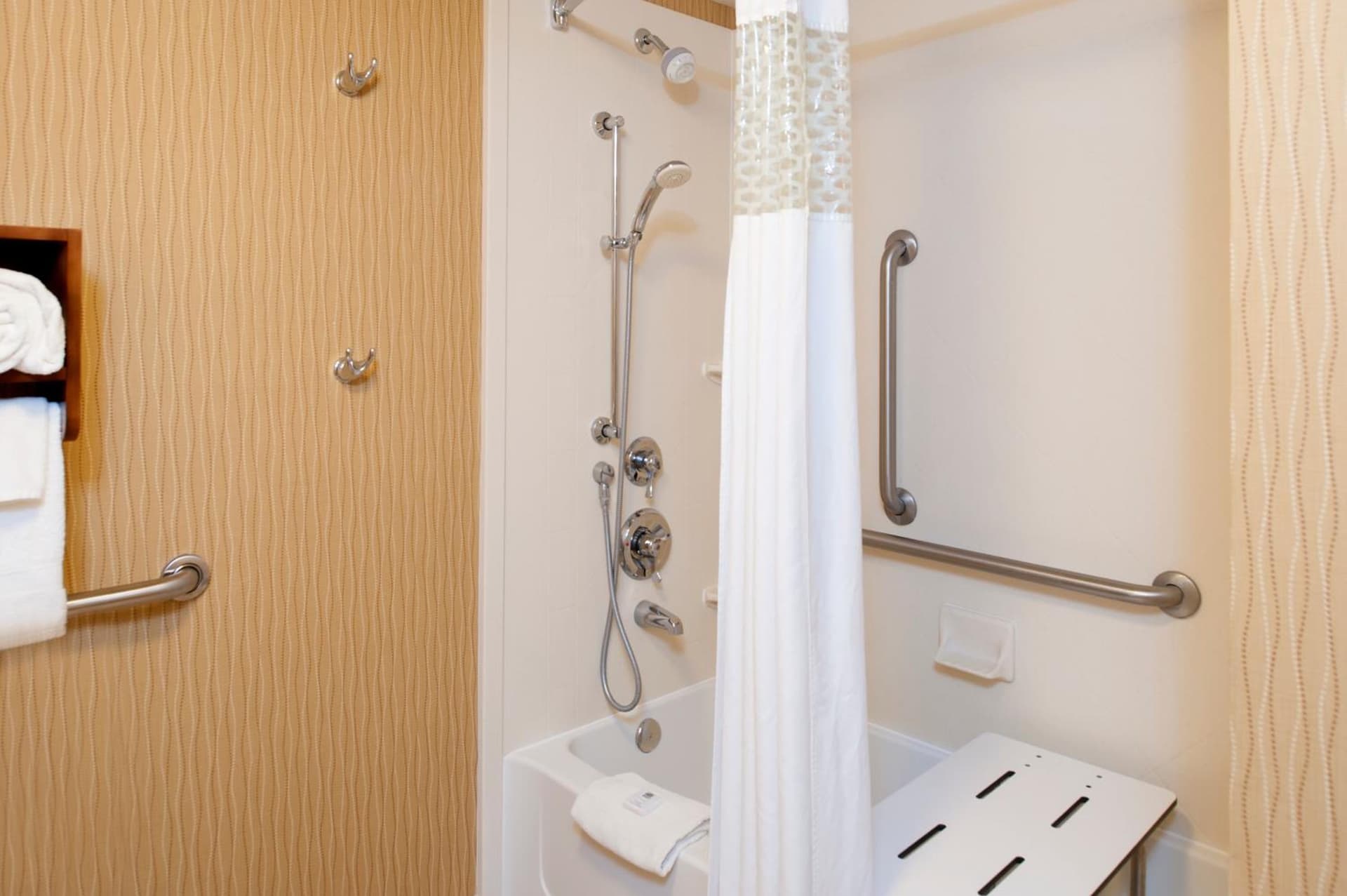 Hampton Inn & Suites Cleveland-Southeast-Streetsboro gallery photo in Streetsboro, OH — image 8
