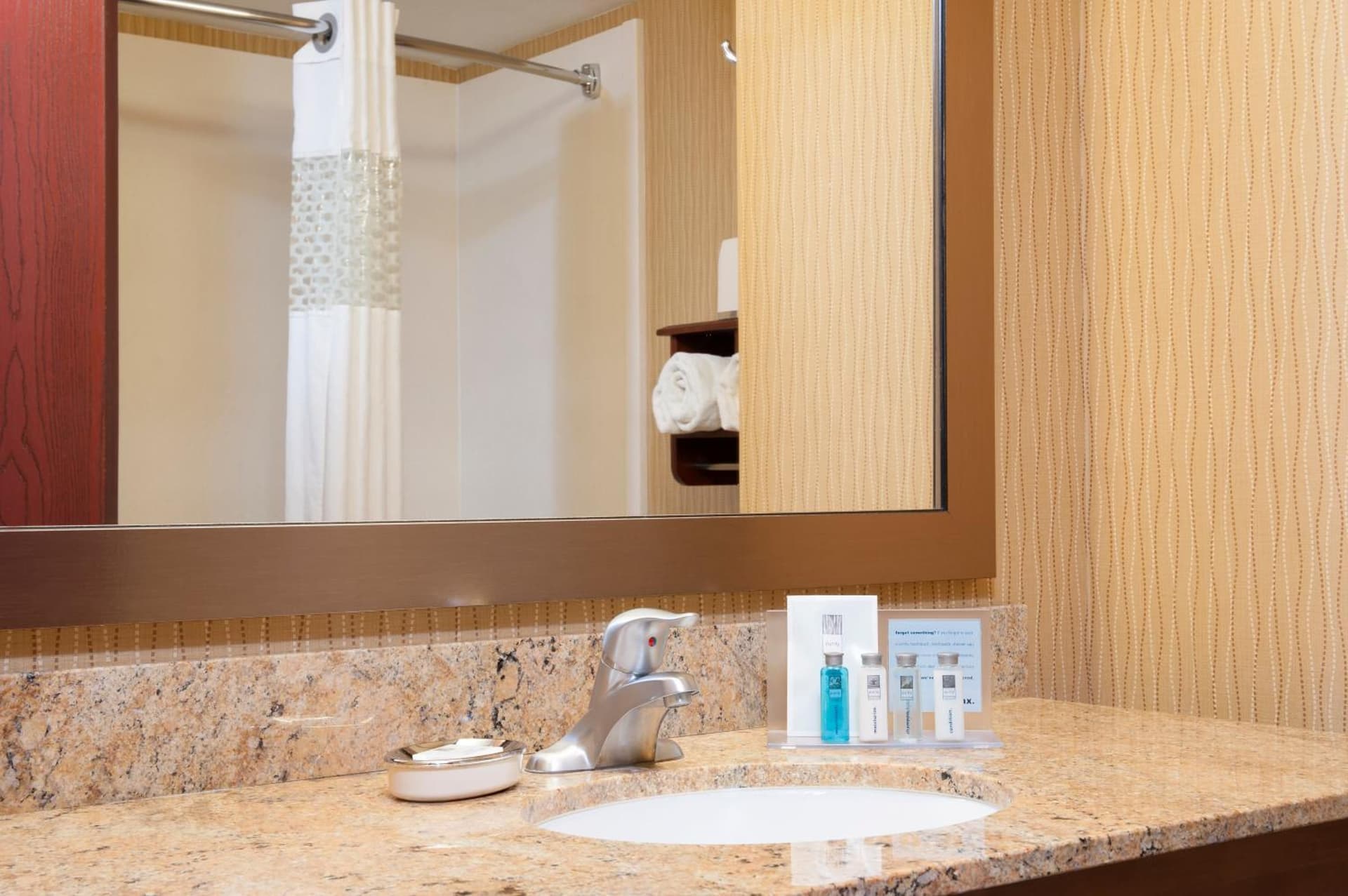 Hampton Inn & Suites Cleveland-Southeast-Streetsboro gallery photo in Streetsboro, OH — image 12