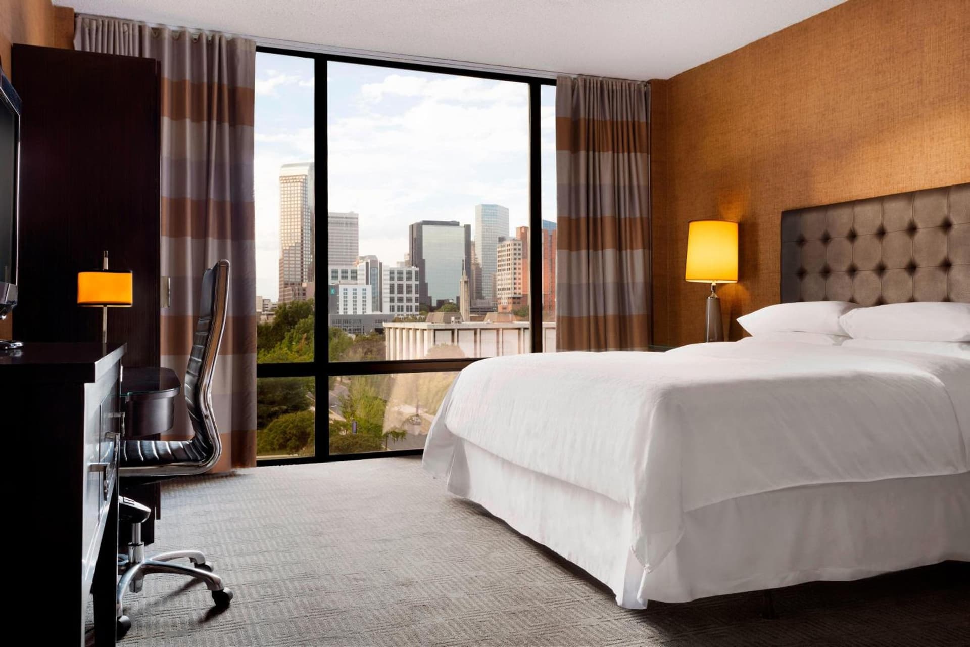 Sheraton Charlotte Hotel gallery photo in Charlotte, NC — image 17