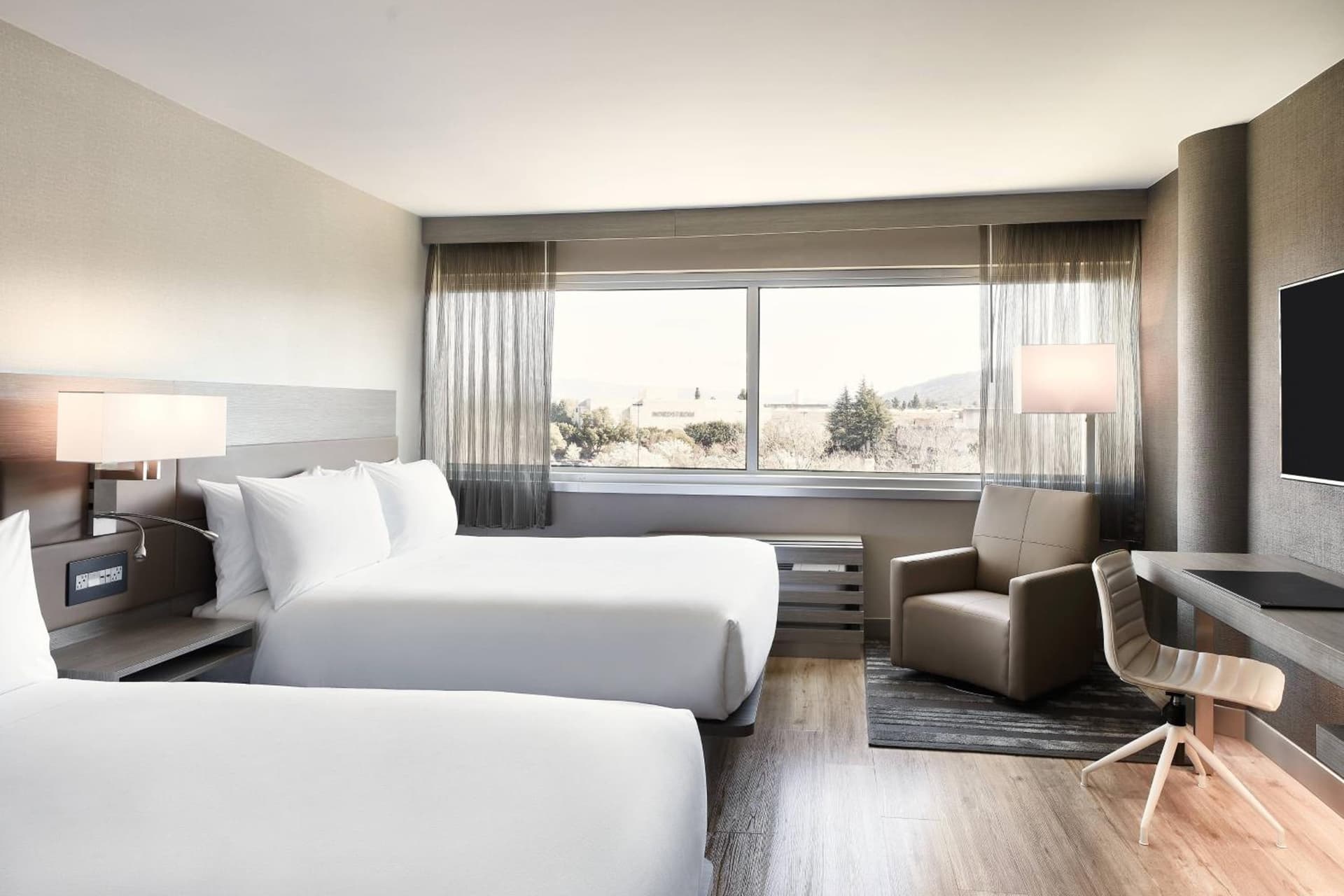 AC Hotel by Marriott Pleasanton gallery photo in Pleasanton, CA — image 9