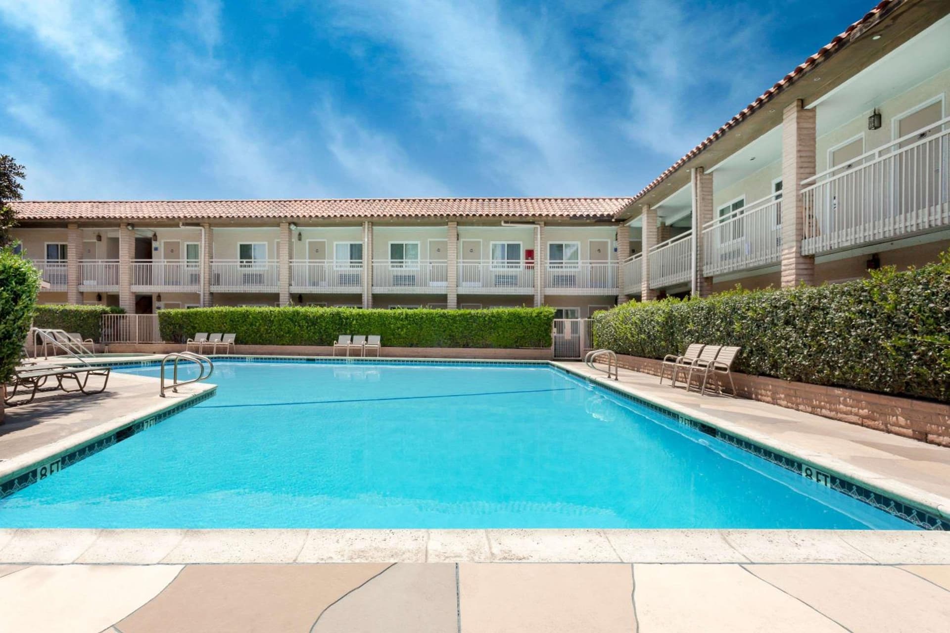 Travelodge by Wyndham Orange County Airport/ Costa Mesa gallery photo in Costa Mesa, CA — image 26