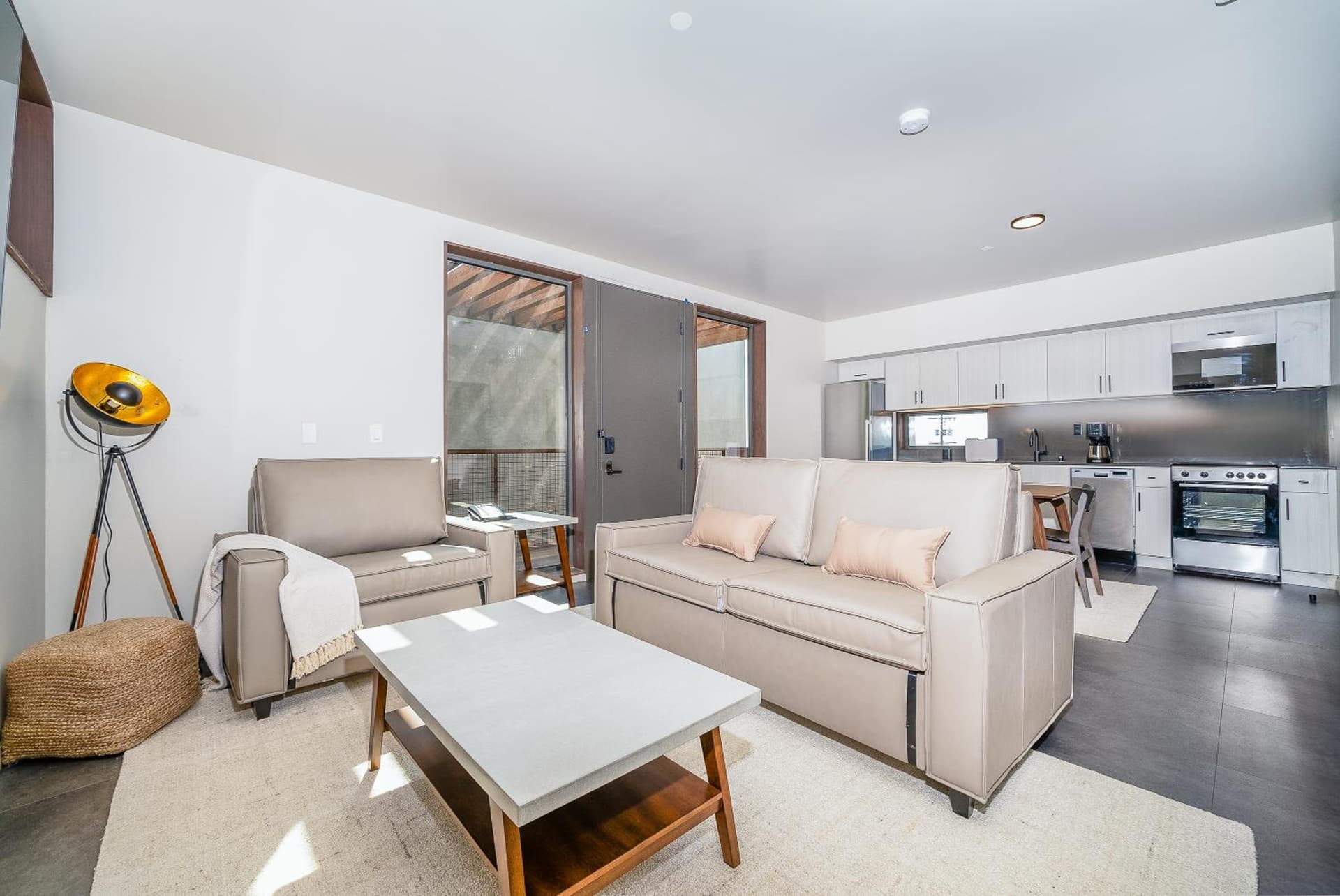 City24 Condo Hotel Little Italy Mission Hills gallery photo in San Diego, CA — image 31