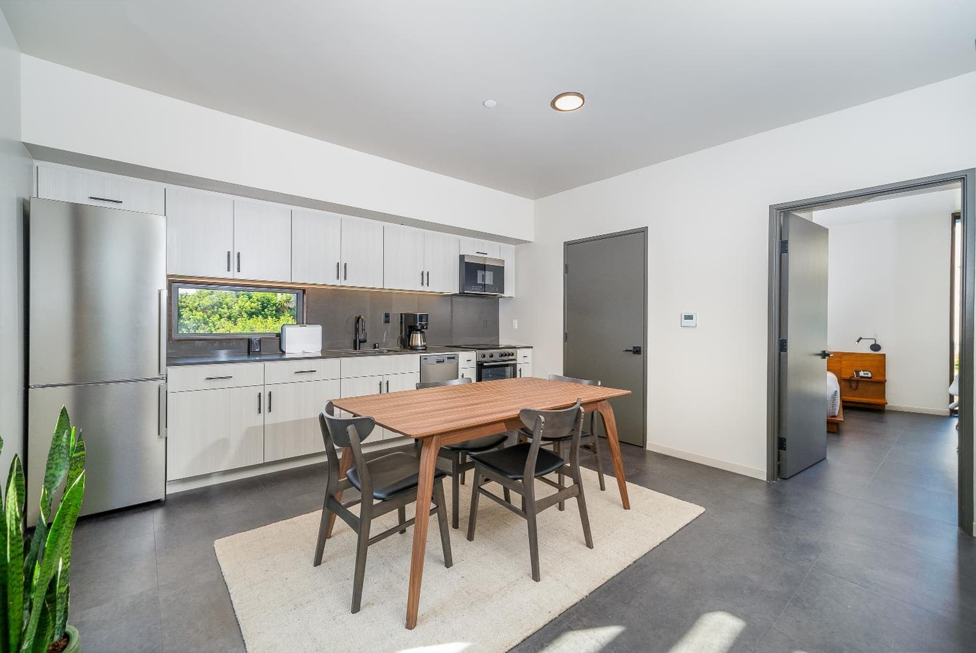 City24 Condo Hotel Little Italy Mission Hills gallery photo in San Diego, CA — image 49