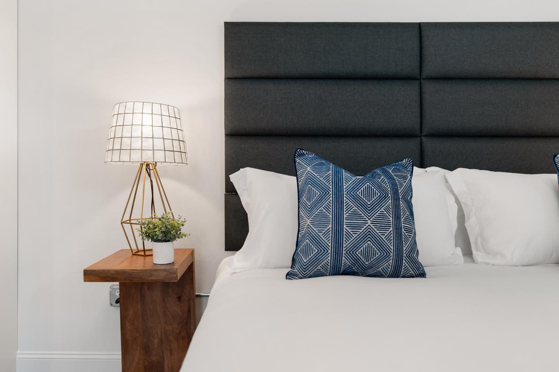 Summit Lofts Boutique Hotel interior in Mount Shasta, CA — gallery photo 2