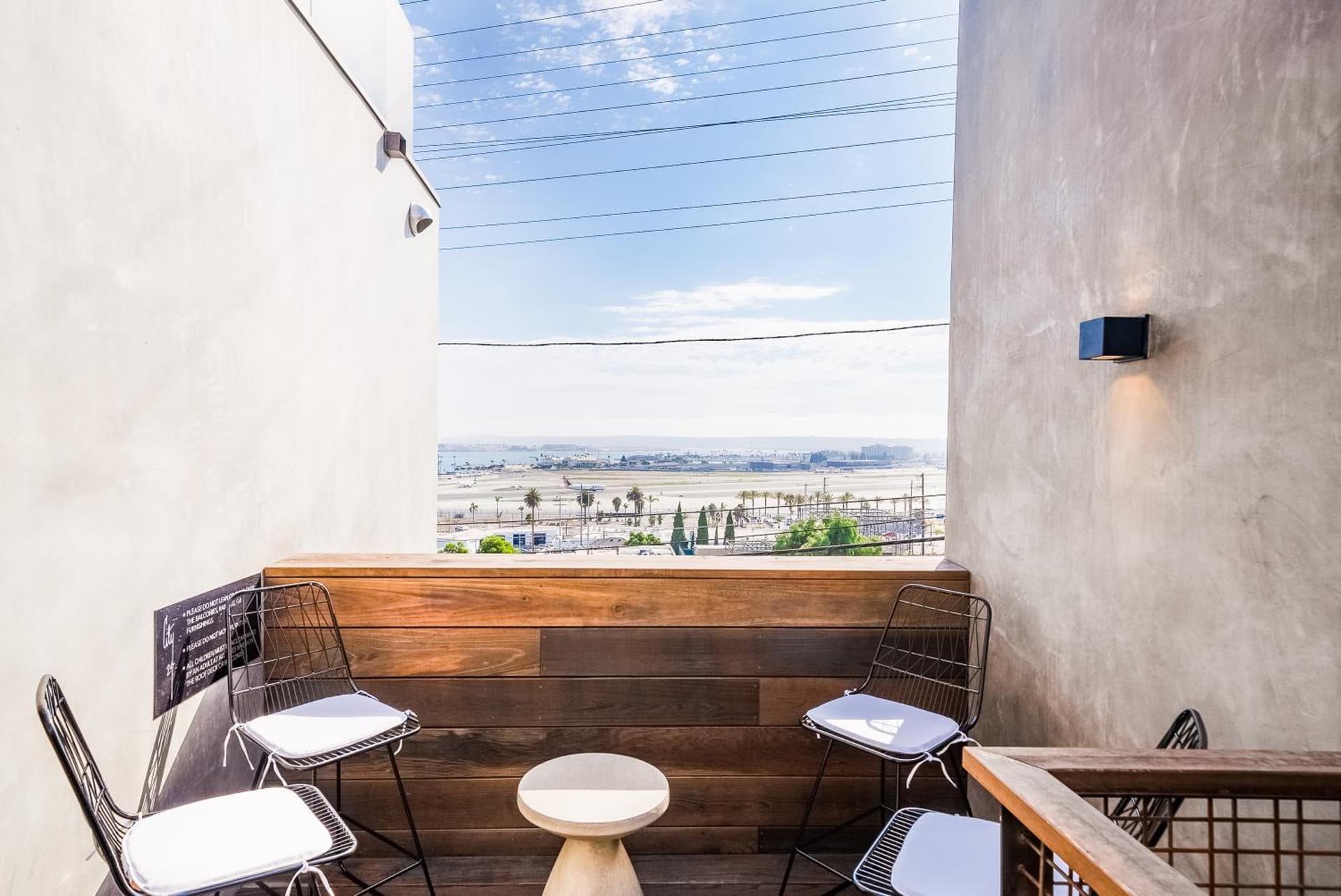 City24 Condo Hotel Little Italy Mission Hills gallery photo in San Diego, CA — image 40