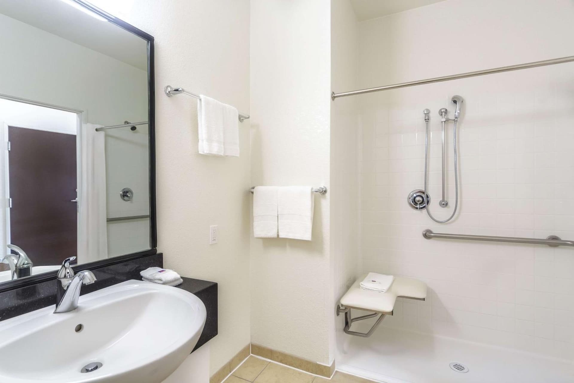 Motel 6-Laredo, TX - Airport gallery photo in Laredo, TX — image 33