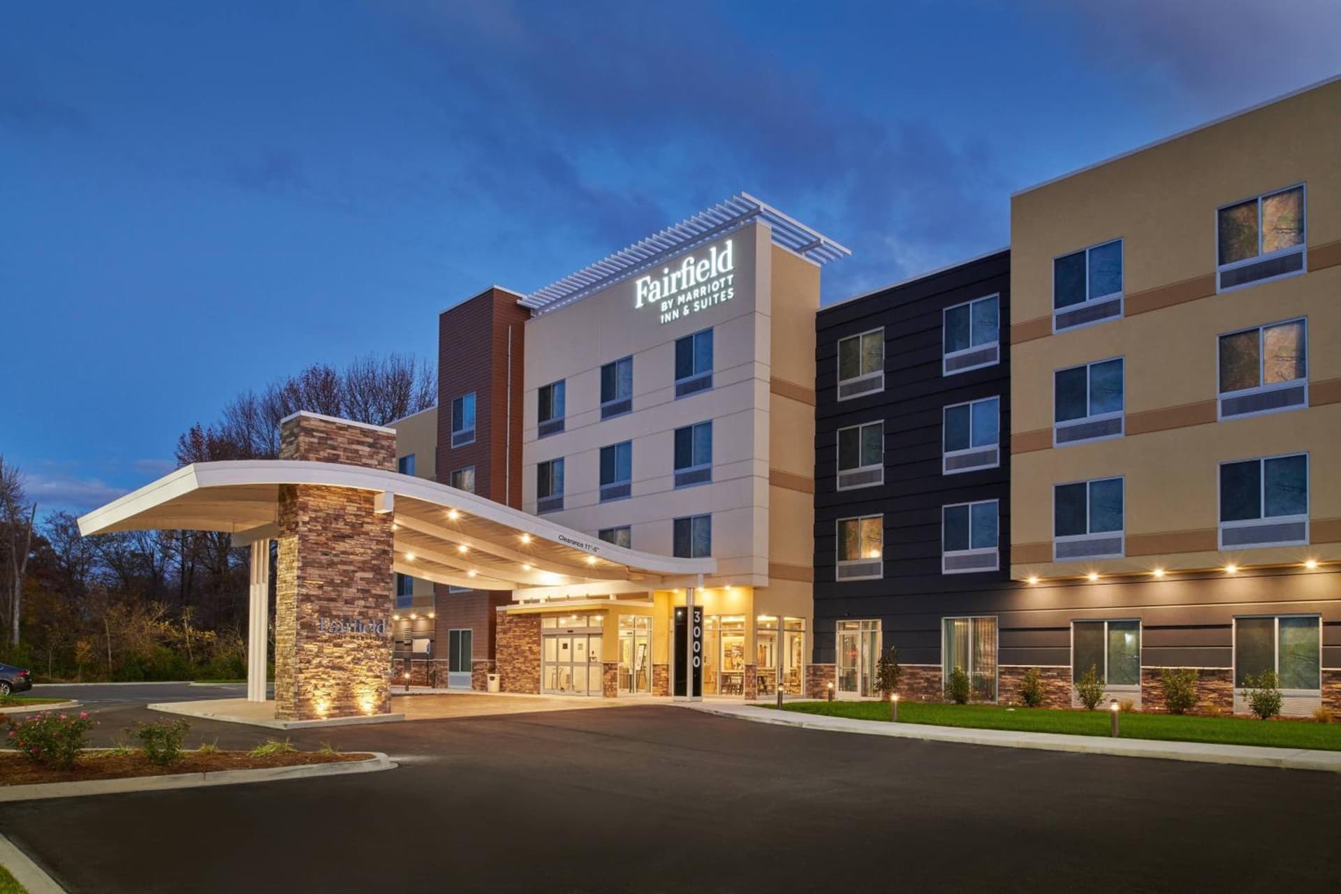 Fairfield Inn & Suites by Marriott Louisville Jeffersonville interior in Jeffersonville, IN — gallery photo 2