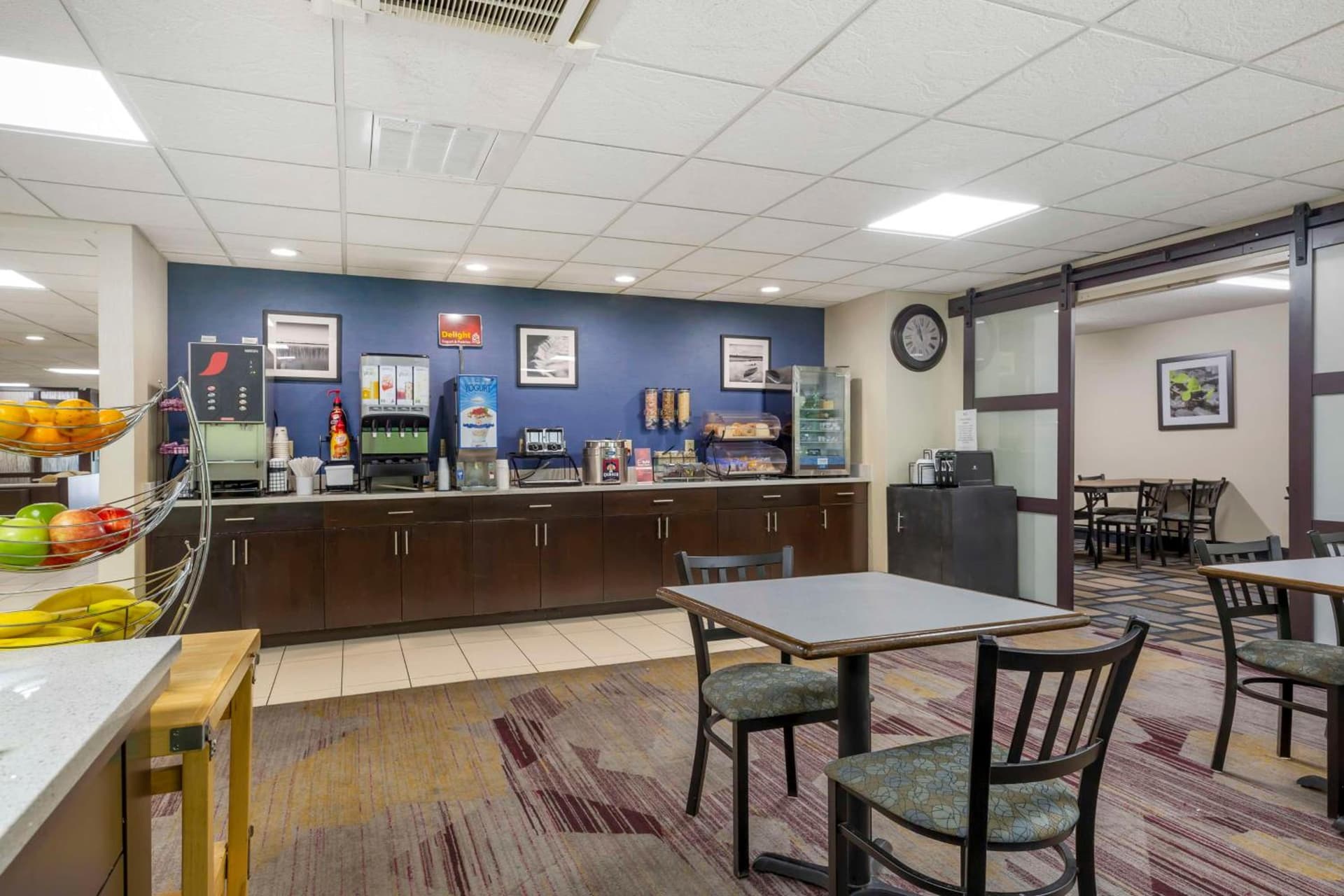 Best Western Plus Berkshire Hills Inn & Suites interior in Pittsfield, MA — gallery photo 2