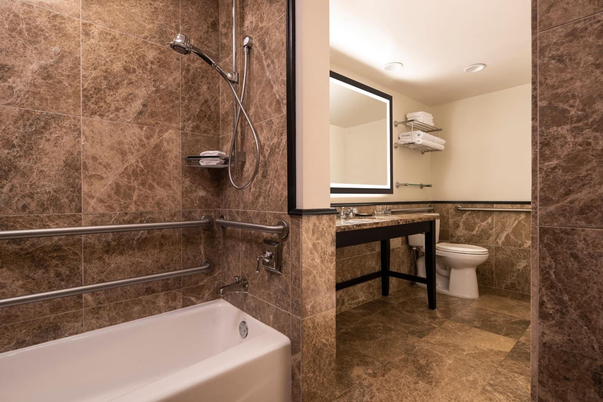 The Royal Hawaiian, A Luxury Collection Resort, Waikiki gallery photo in Honolulu, HI — image 76