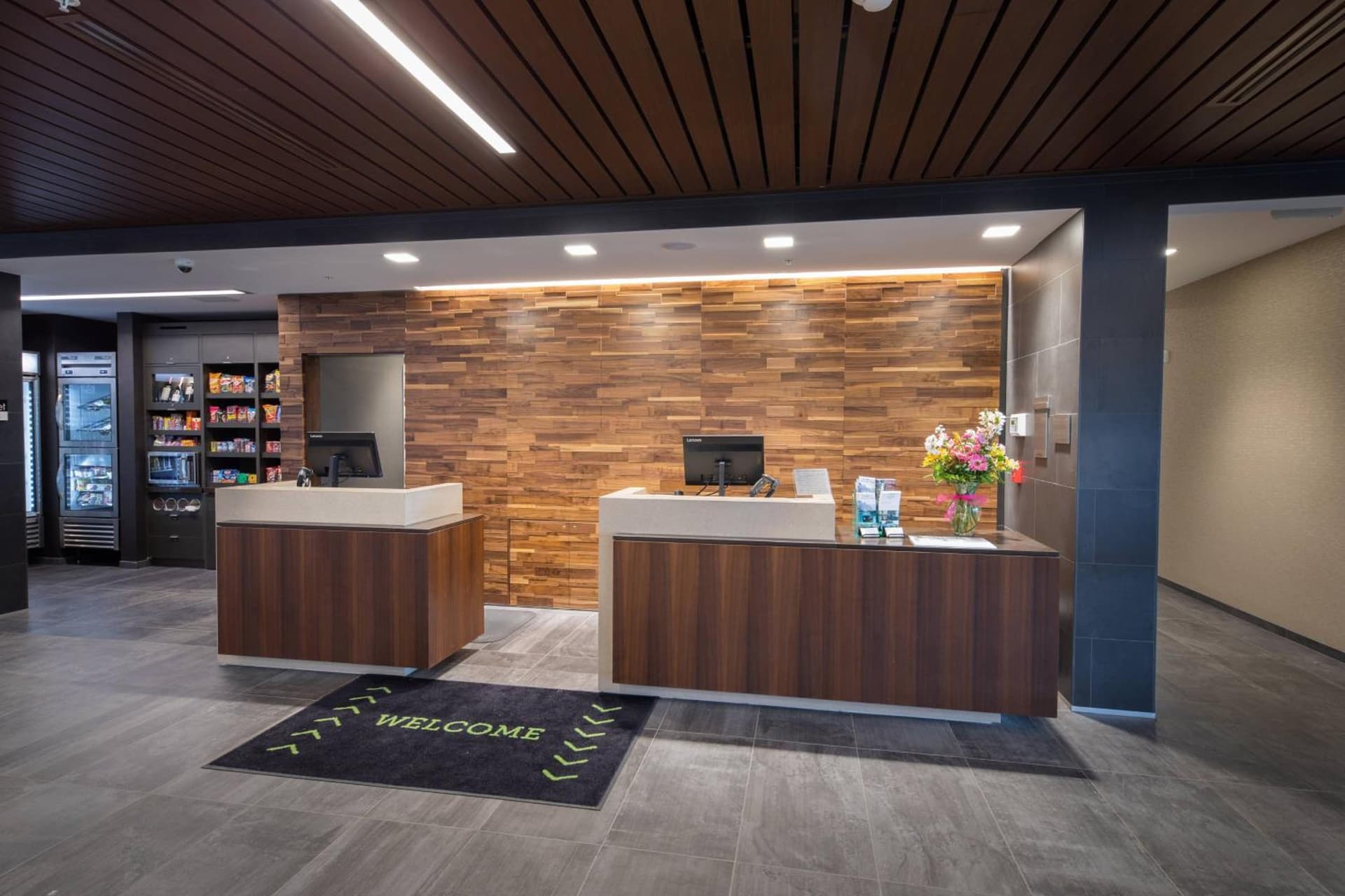 Courtyard by Marriott Russellville interior in Russellville, AR — gallery photo 2