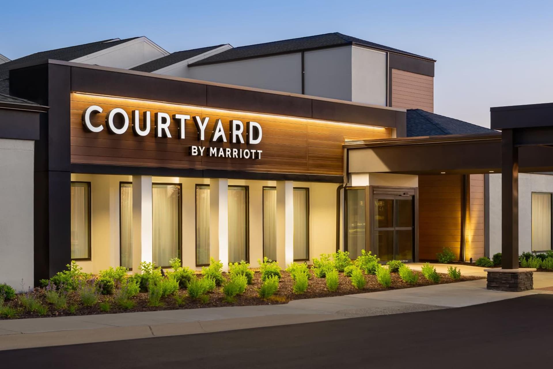 Courtyard by Marriott Minneapolis-St. Paul Airport featured exterior or lobby in Mendota Heights, MN — similar hotel