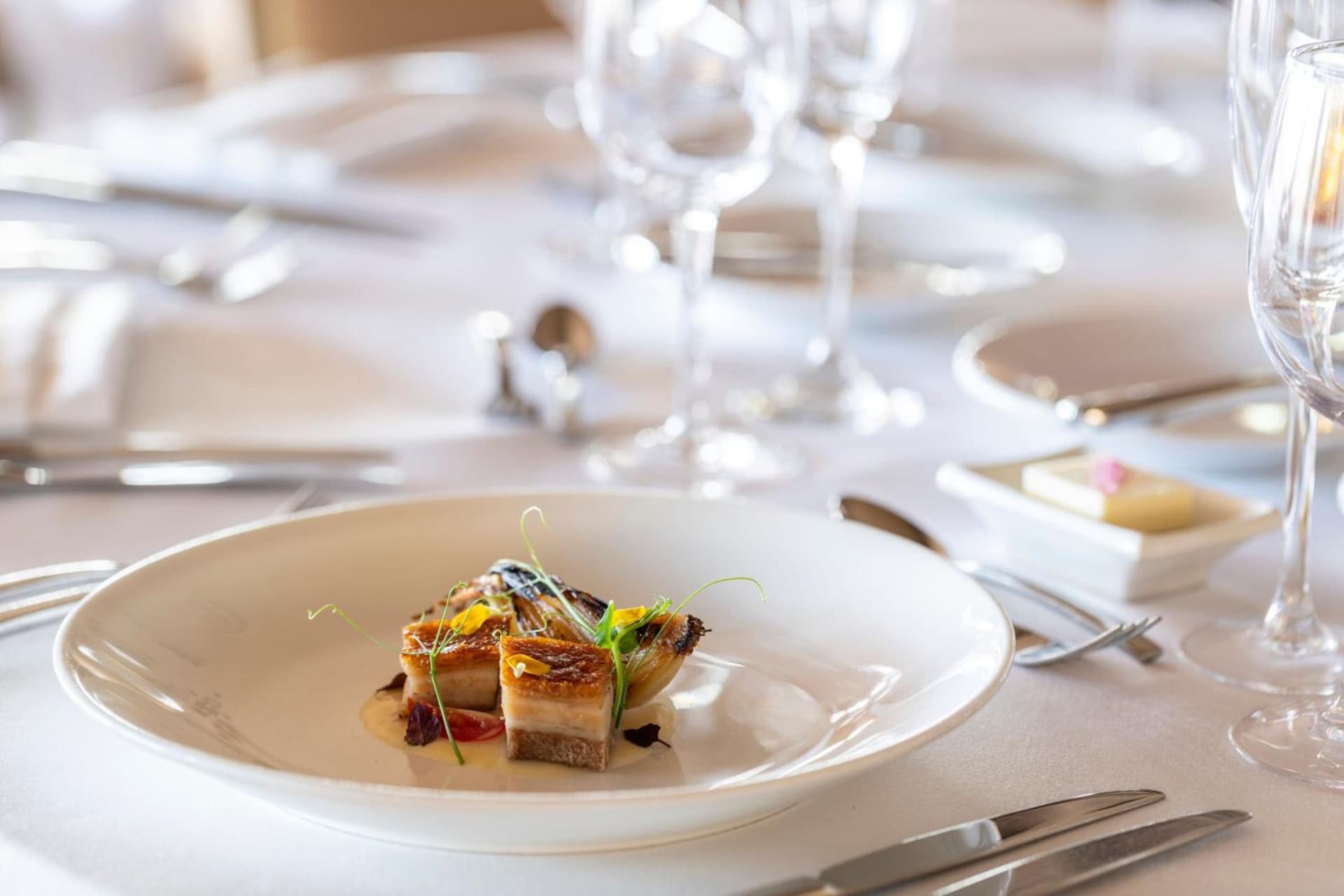 The Royal Hawaiian, A Luxury Collection Resort, Waikiki gallery photo in Honolulu, HI — image 31