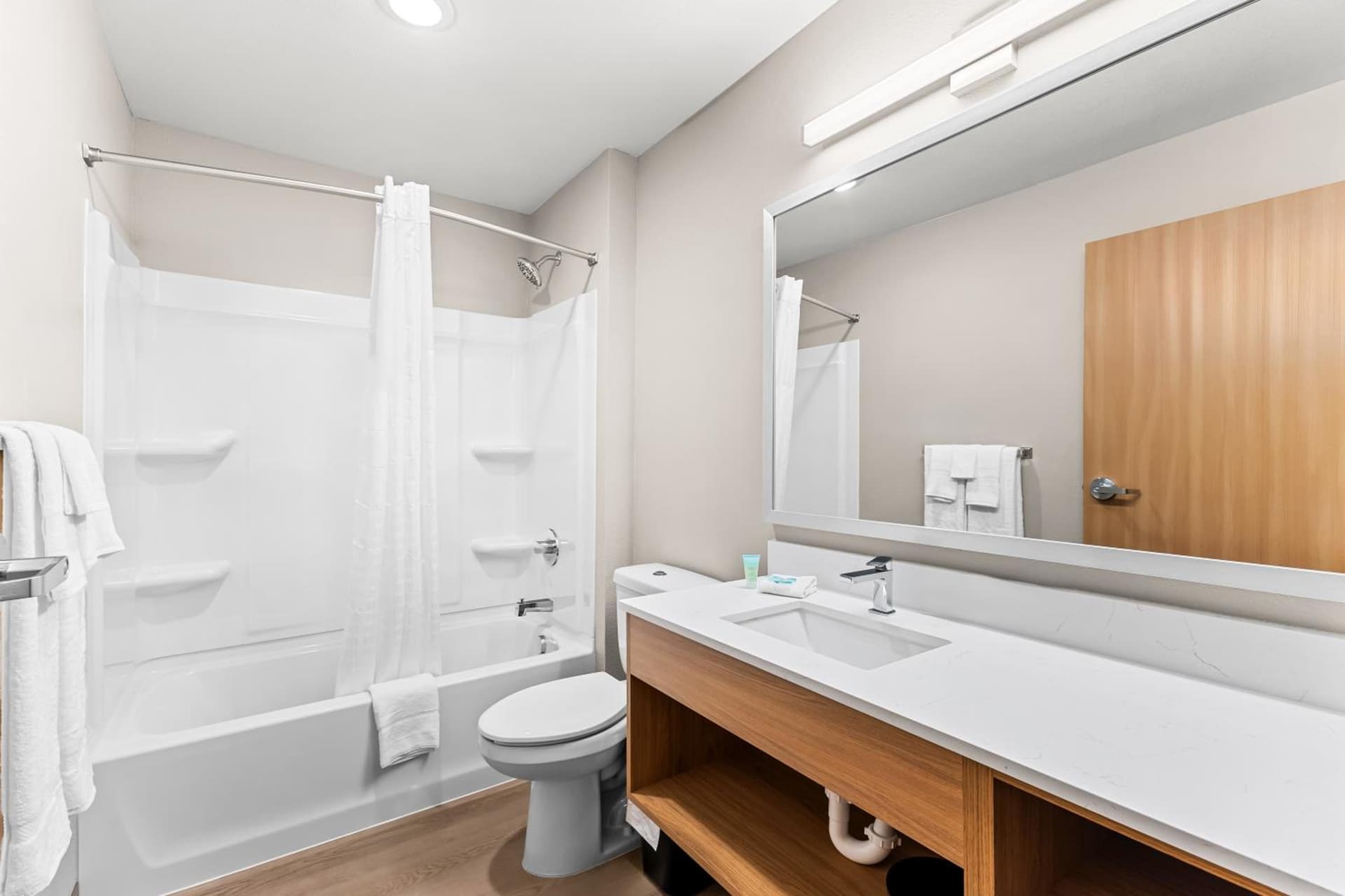 LivAway Suites Salt Lake City- West Jordan gallery photo in West Jordan, UT — image 11