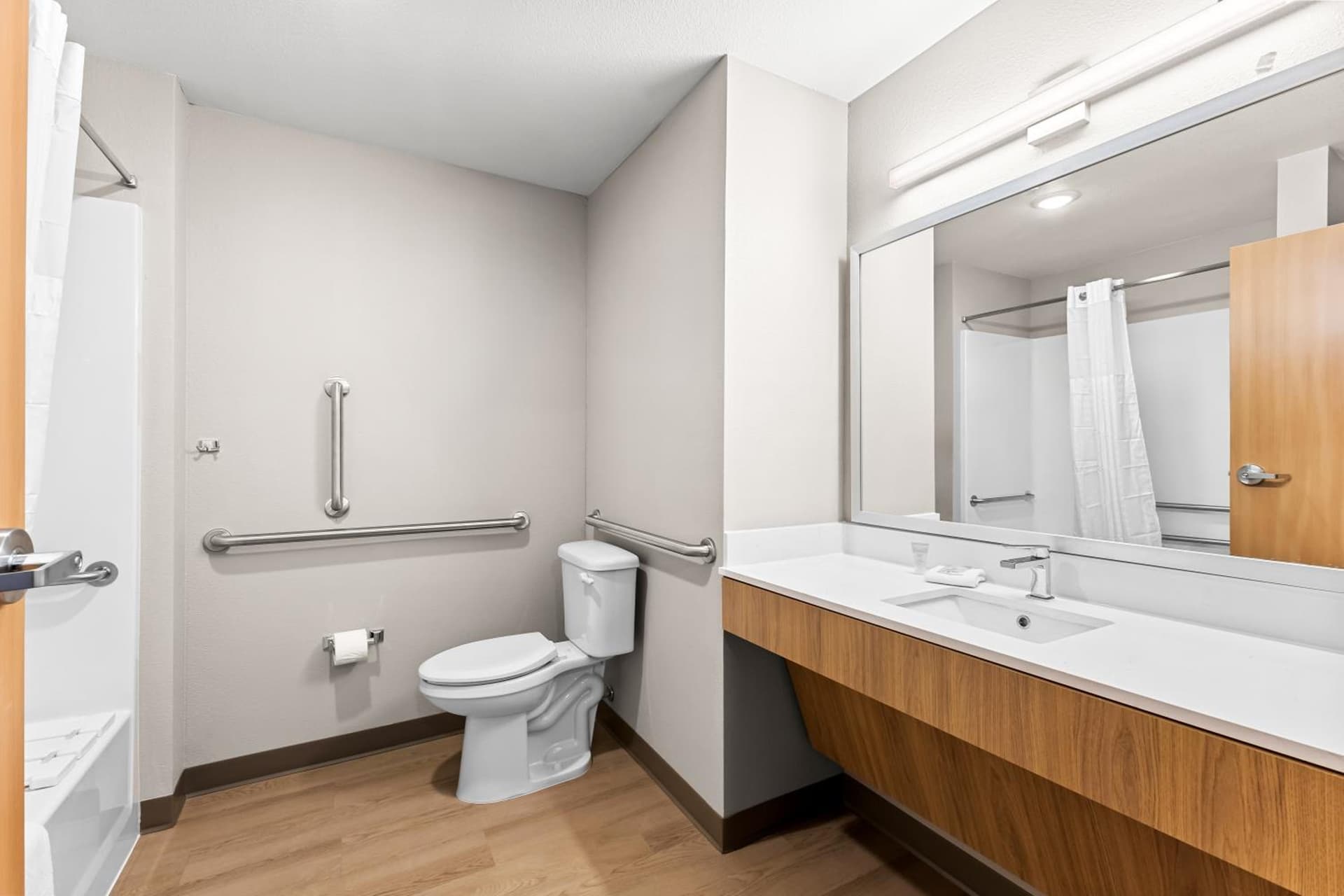 LivAway Suites Salt Lake City- West Jordan gallery photo in West Jordan, UT — image 15