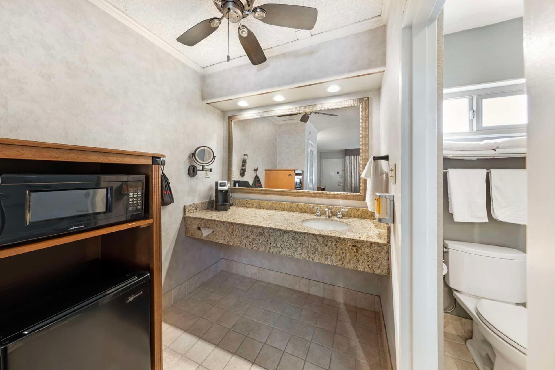 Best Western Plus Black Oak gallery photo in Paso Robles, CA — image 67