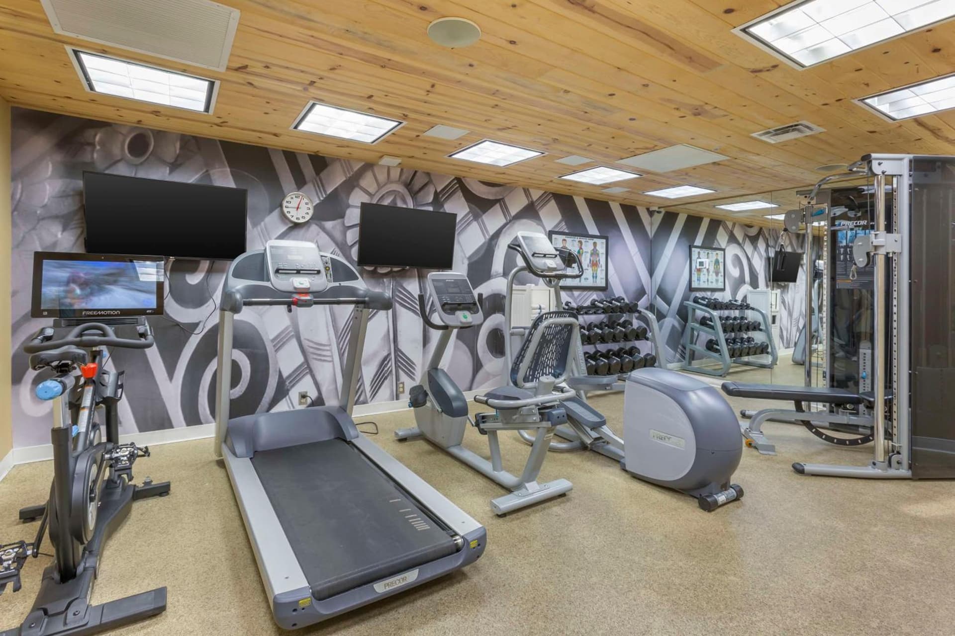 Best Western Plus Chandler Hotel & Suites gallery photo in Chandler, AZ — image 12